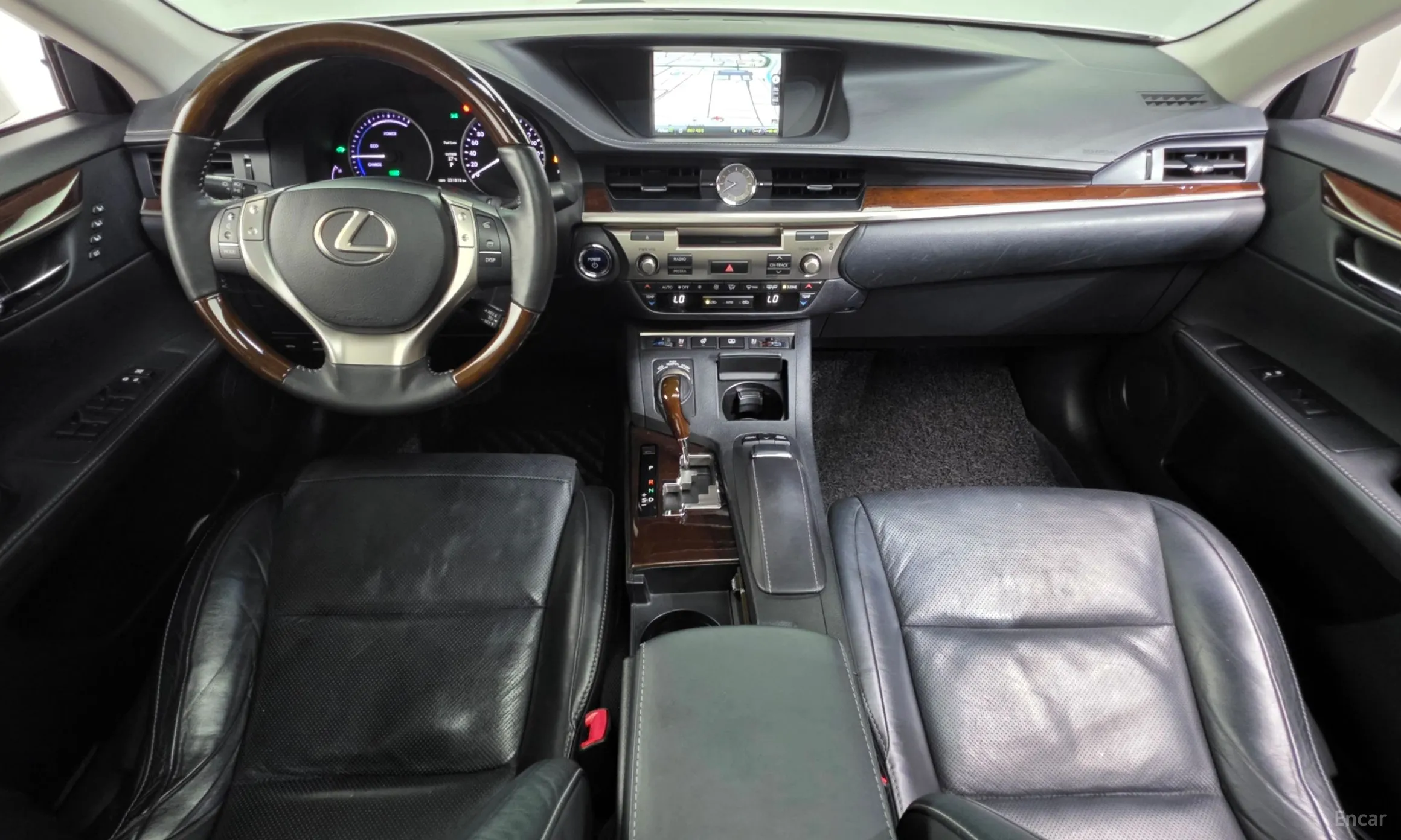 Lexus New ES300h превью 7