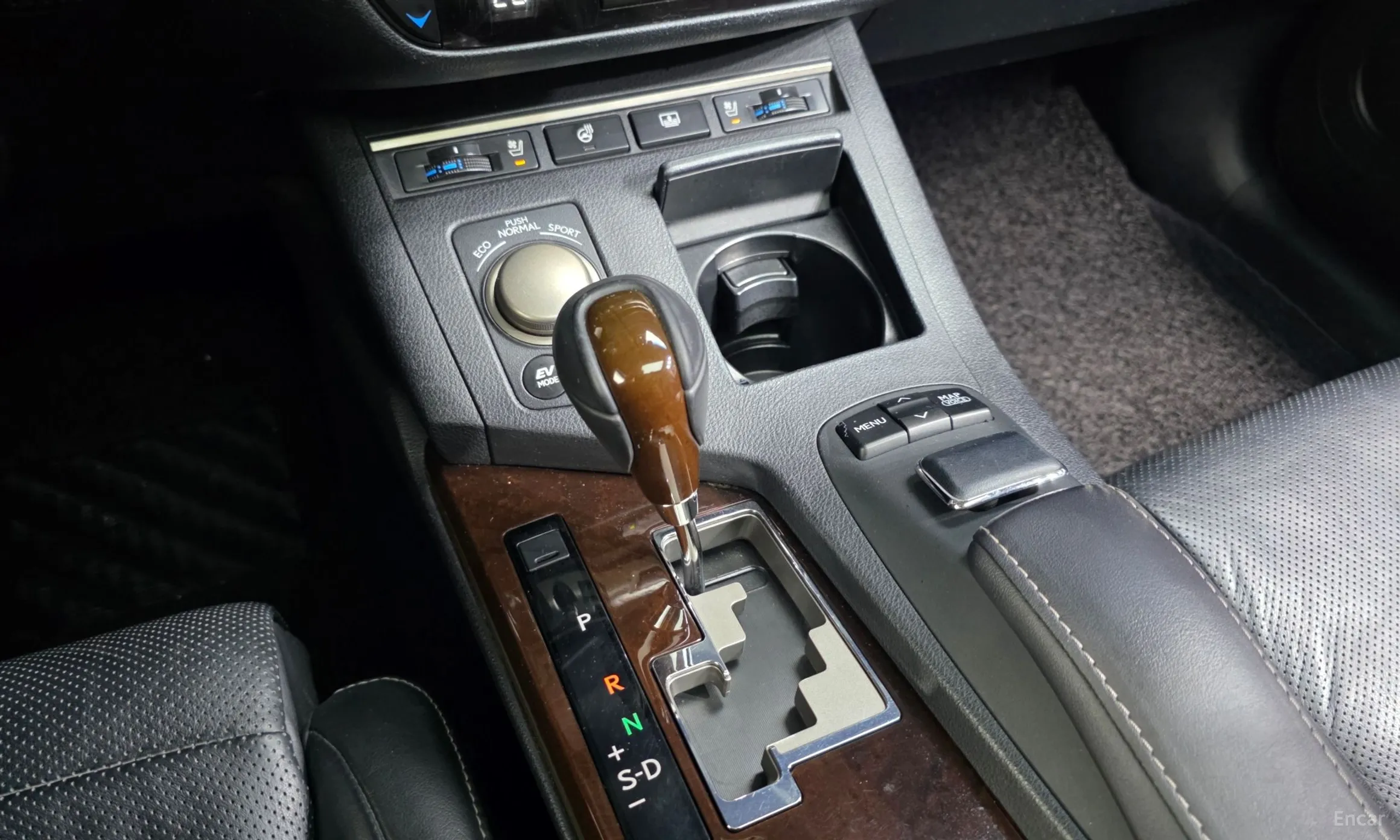 Lexus New ES300h превью 9