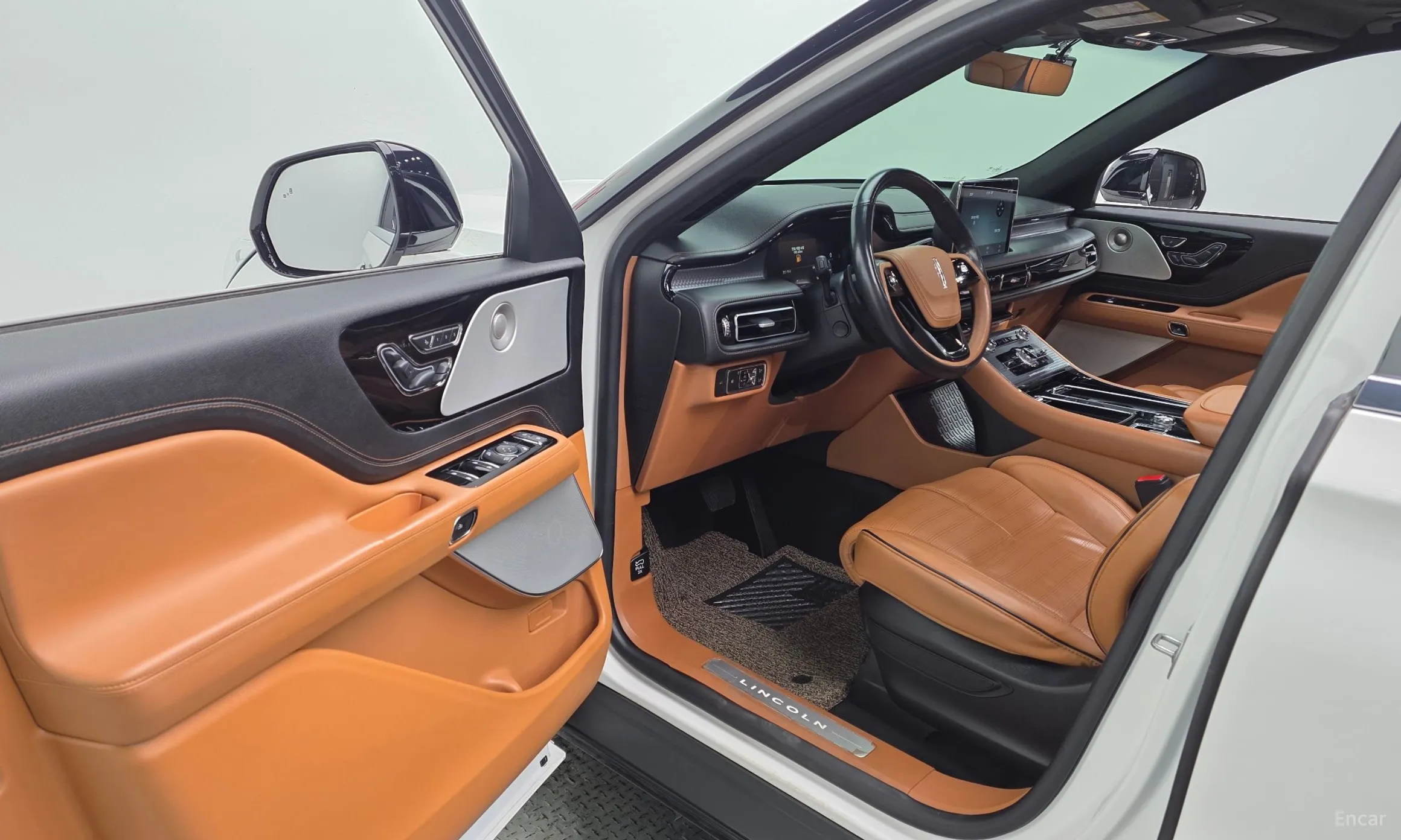 Lincoln Aviator 2nd Generation превью 10