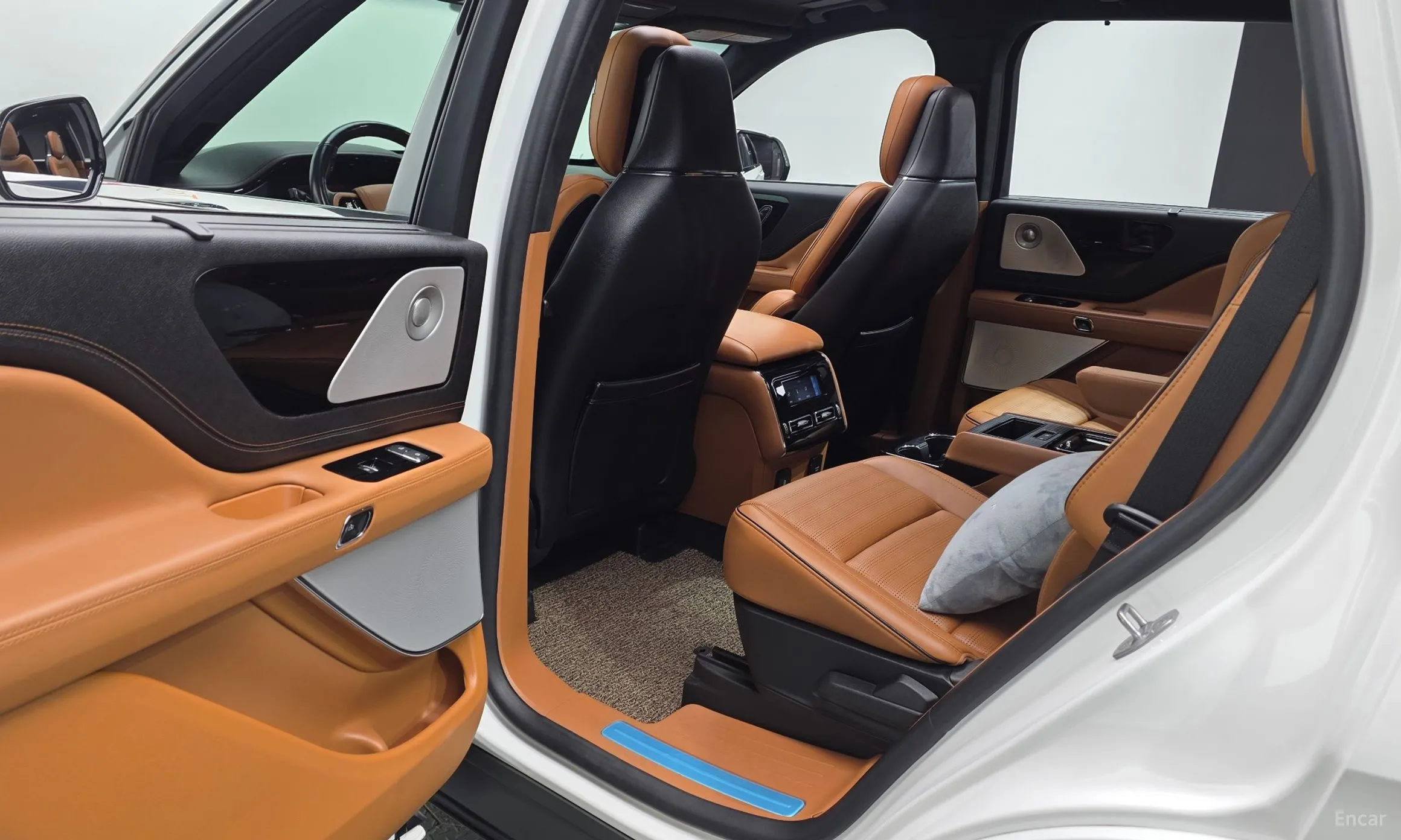 Lincoln Aviator 2nd Generation превью 12