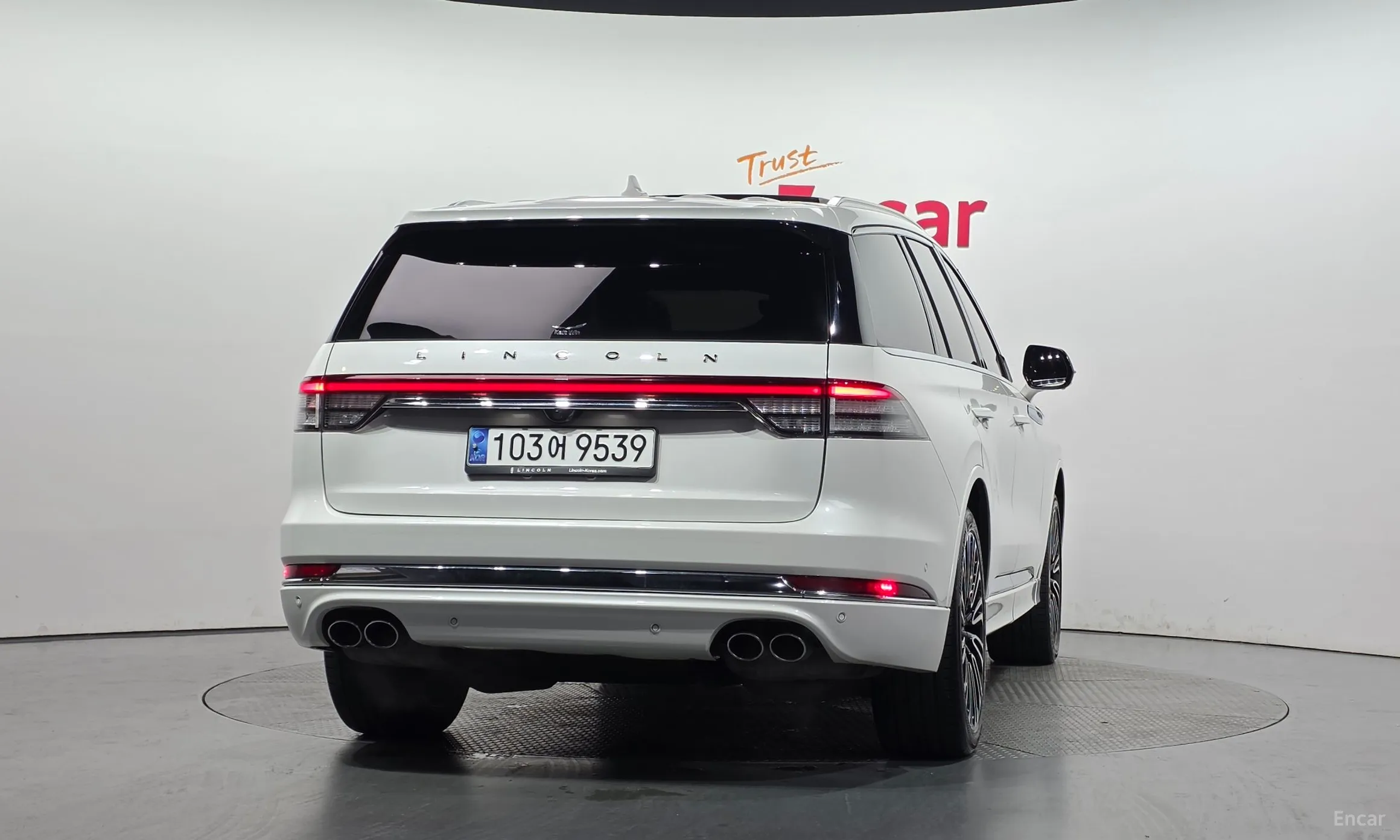 Lincoln Aviator 2nd Generation превью 4