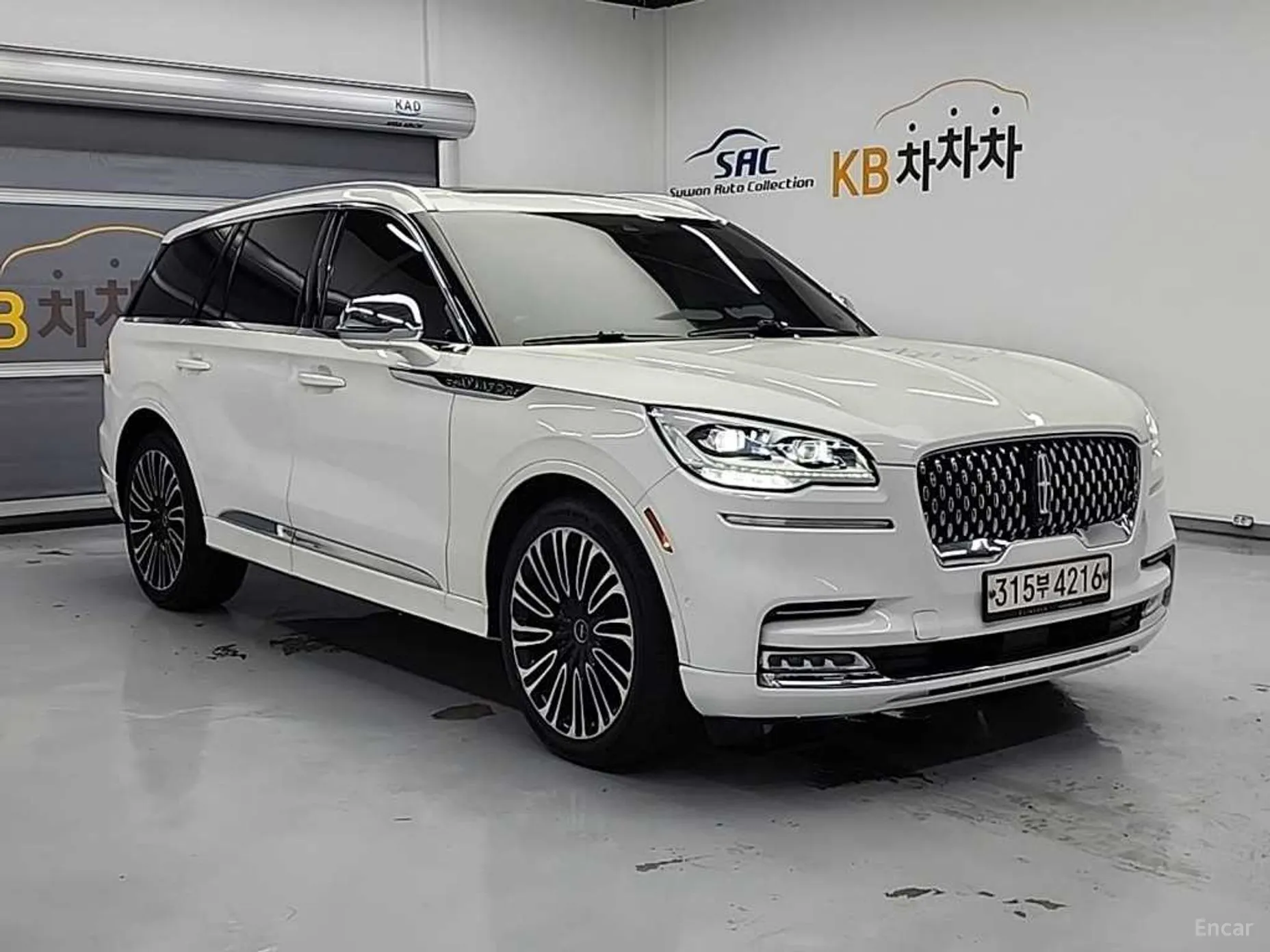 Lincoln Aviator 2nd Generation превью 4