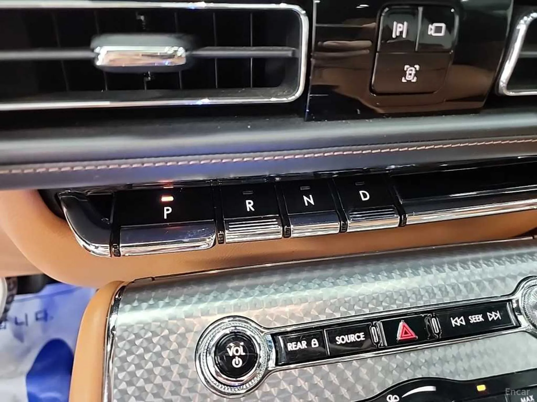 Lincoln Aviator 2nd Generation превью 8