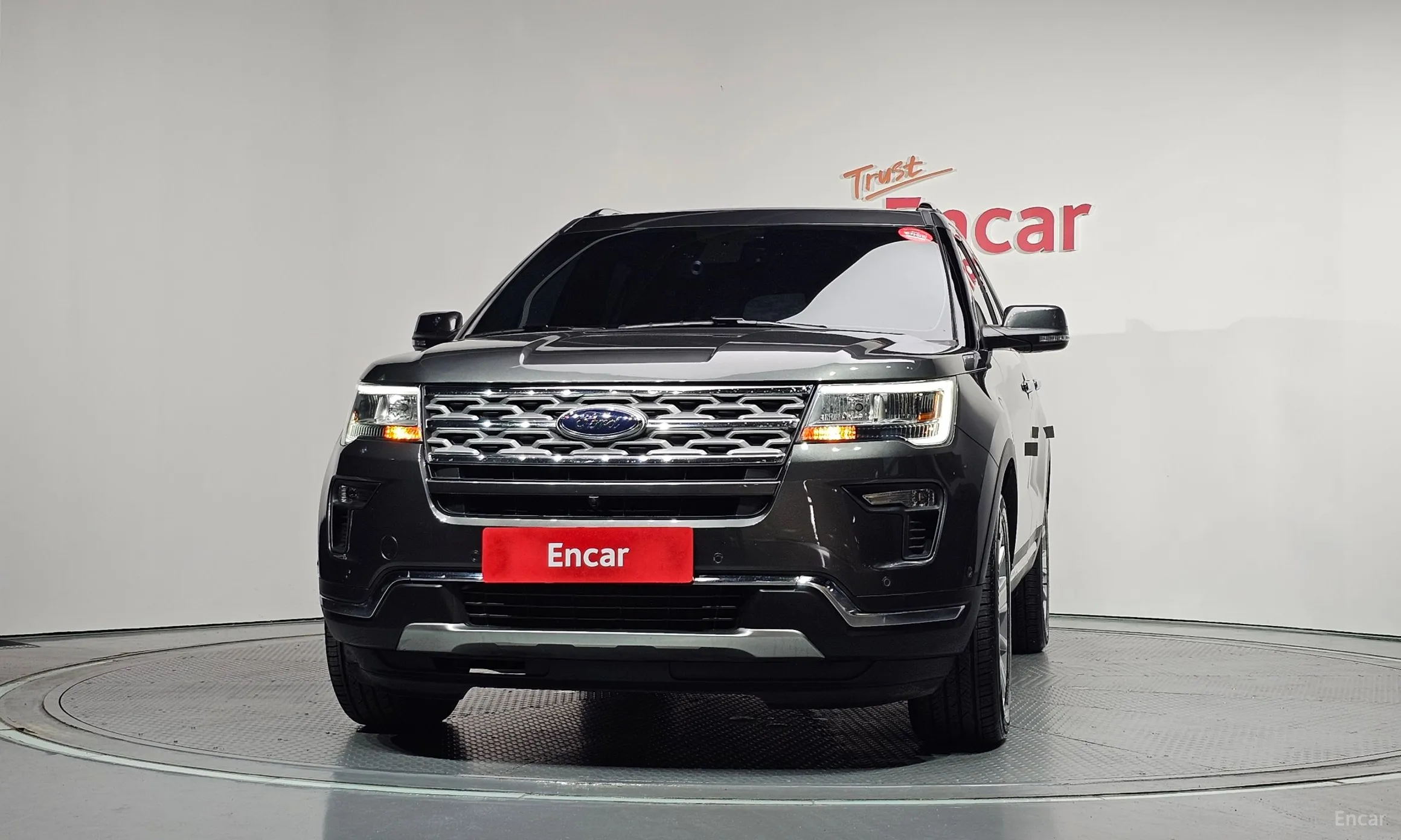 Ford Explorer превью 3