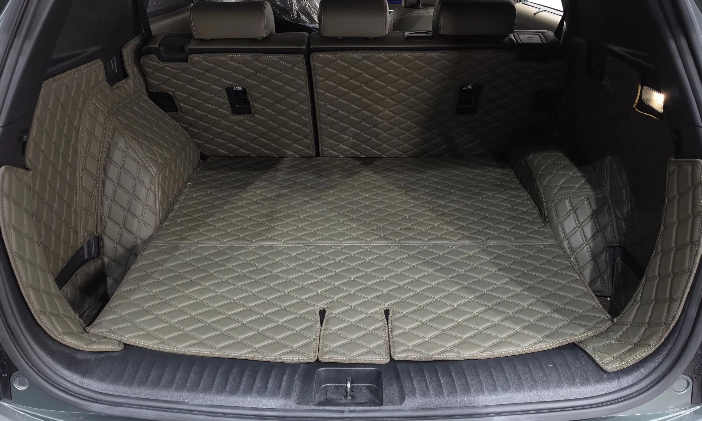 KG Mobility (SsangYong) Torres превью 20