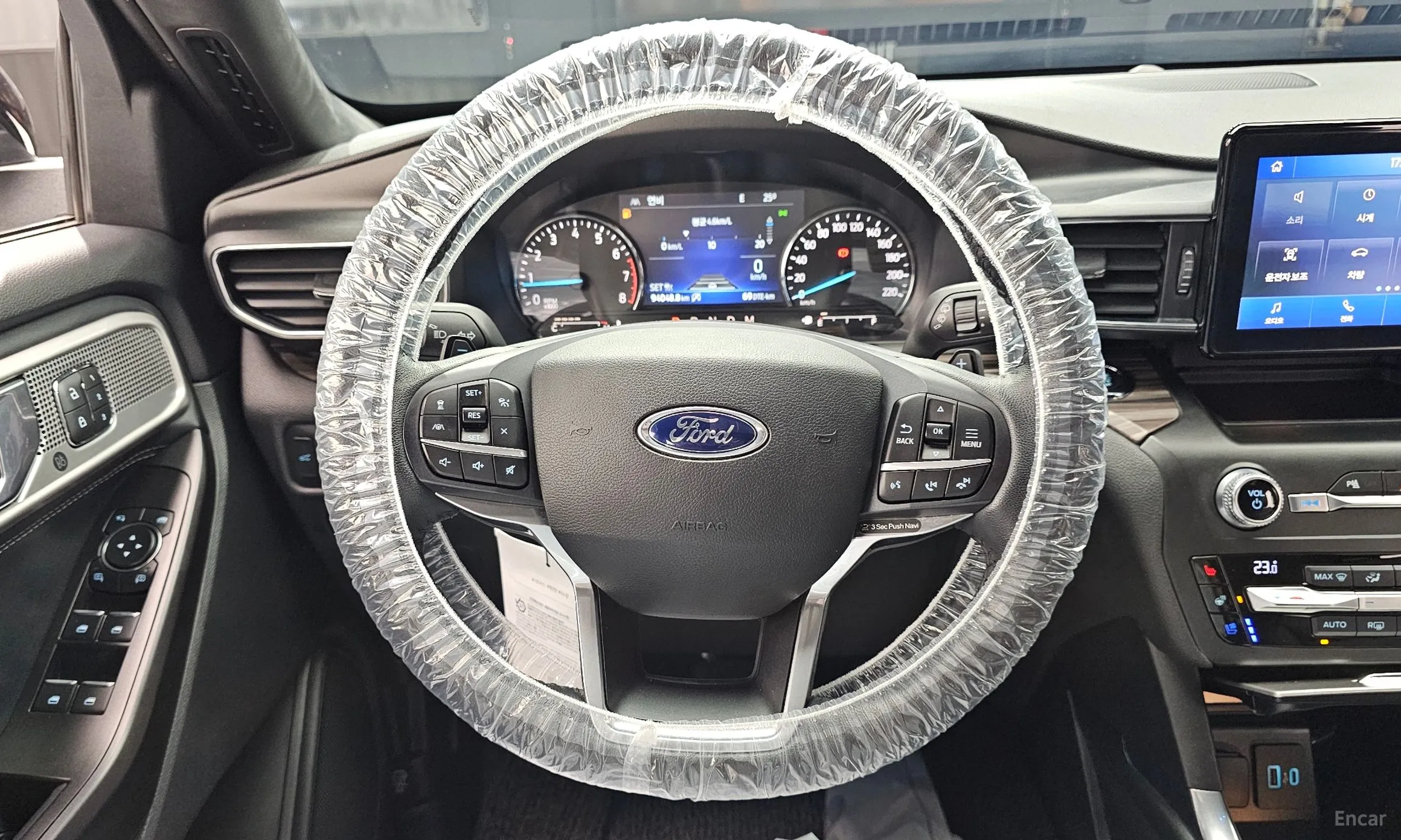 Ford Explorer 6th Generation превью 13