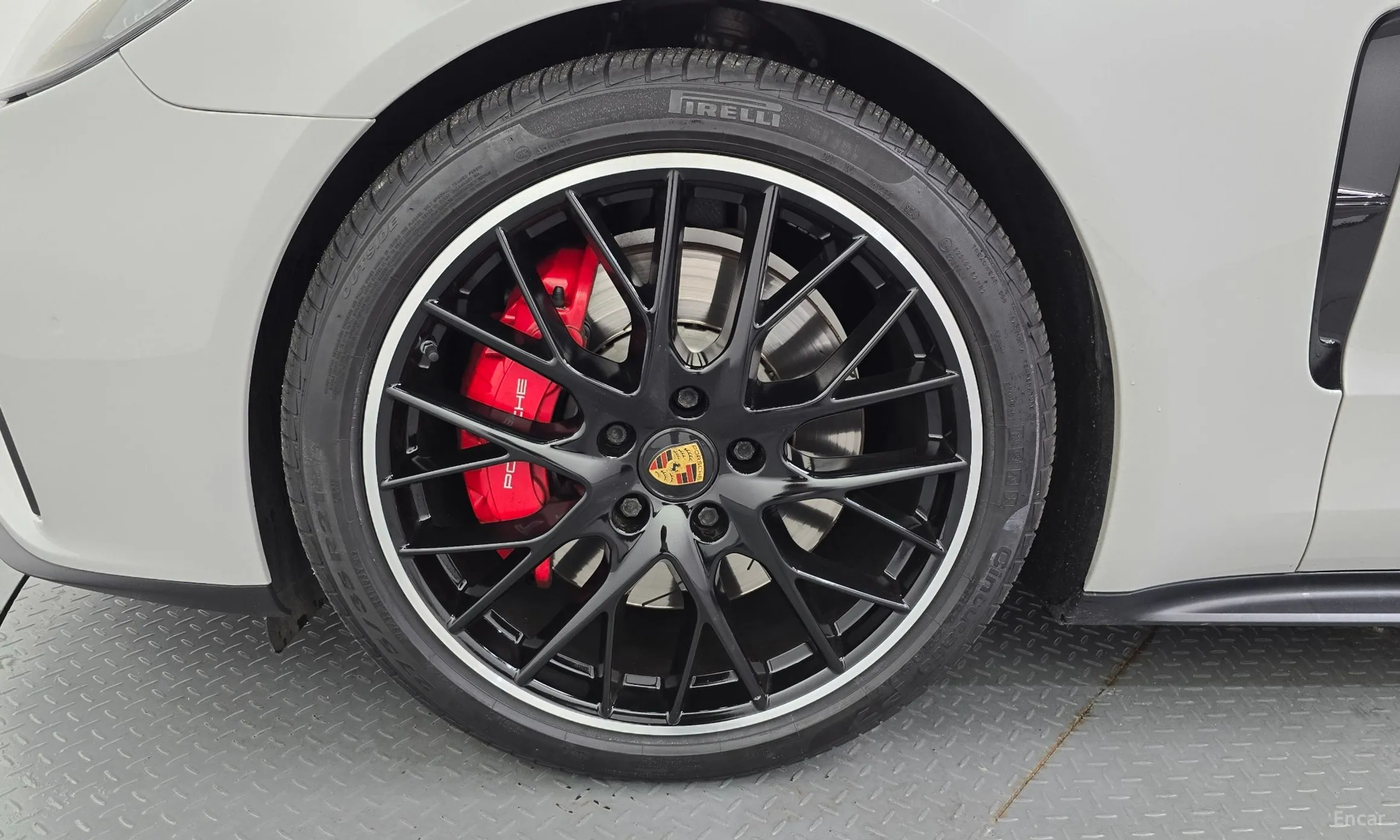 Porsche Panamera (971) превью 5