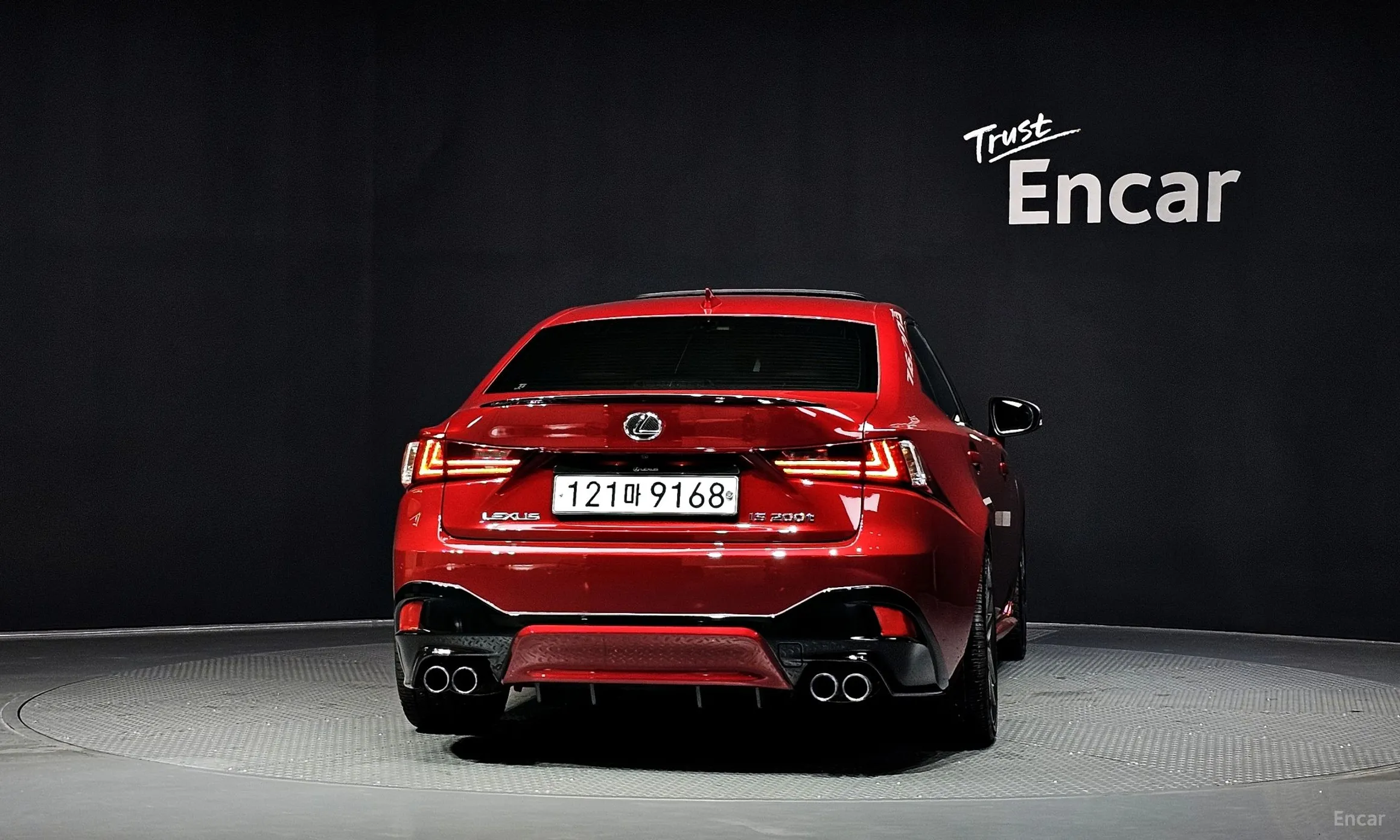 Lexus New IS200t превью 4