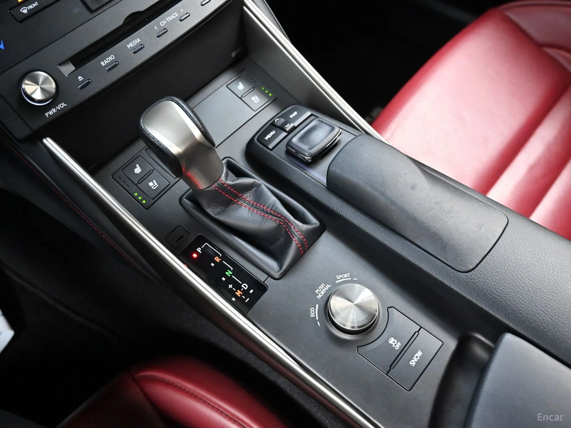 Lexus New IS200t превью 9
