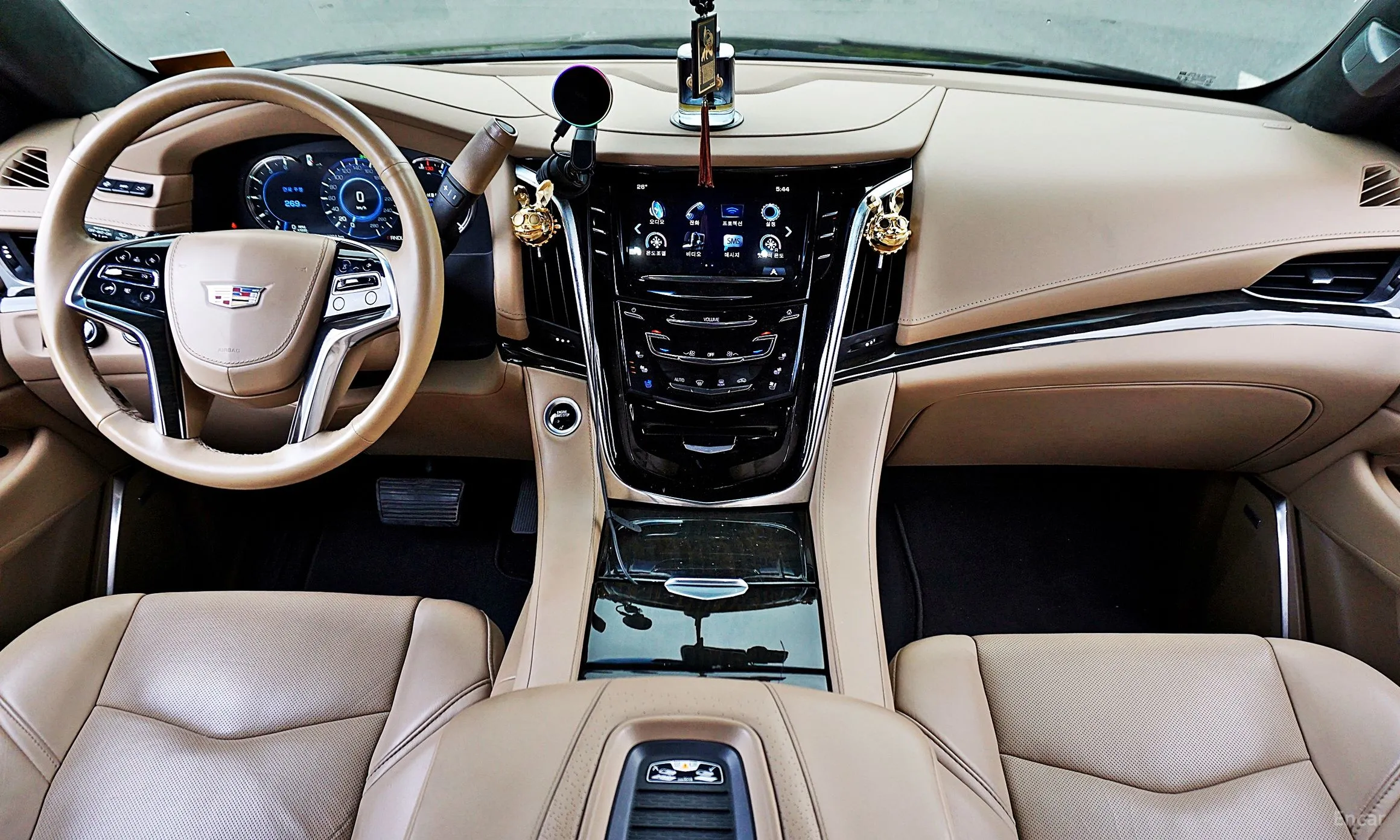Cadillac Escalade превью 8
