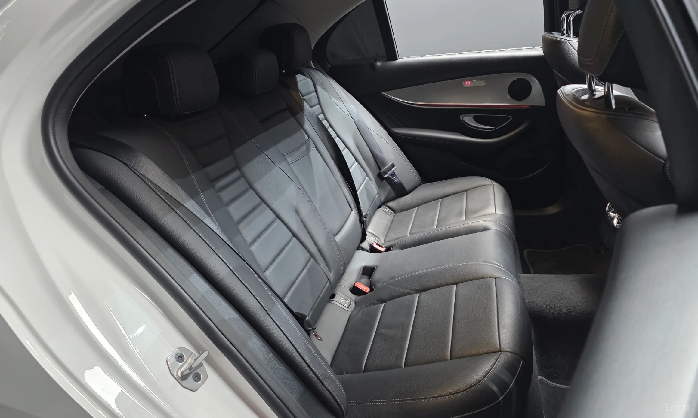 Mercedes Benz E-Class W213 превью 11
