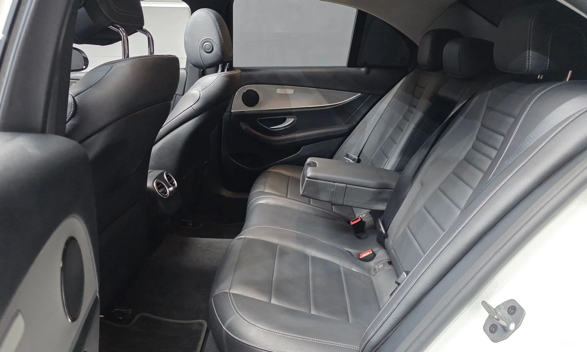 Mercedes Benz E-Class W213 превью 12