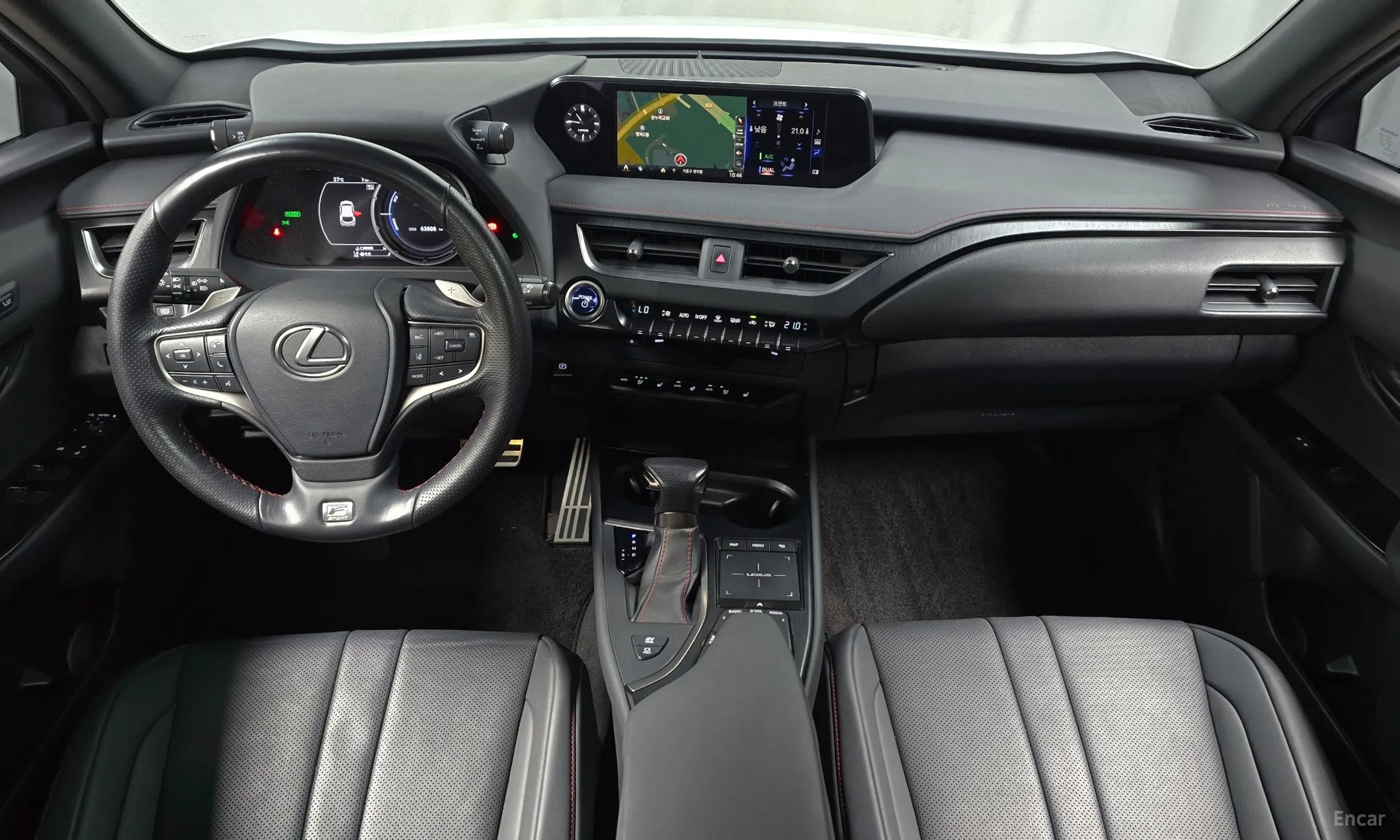 Lexus UX250h превью 7