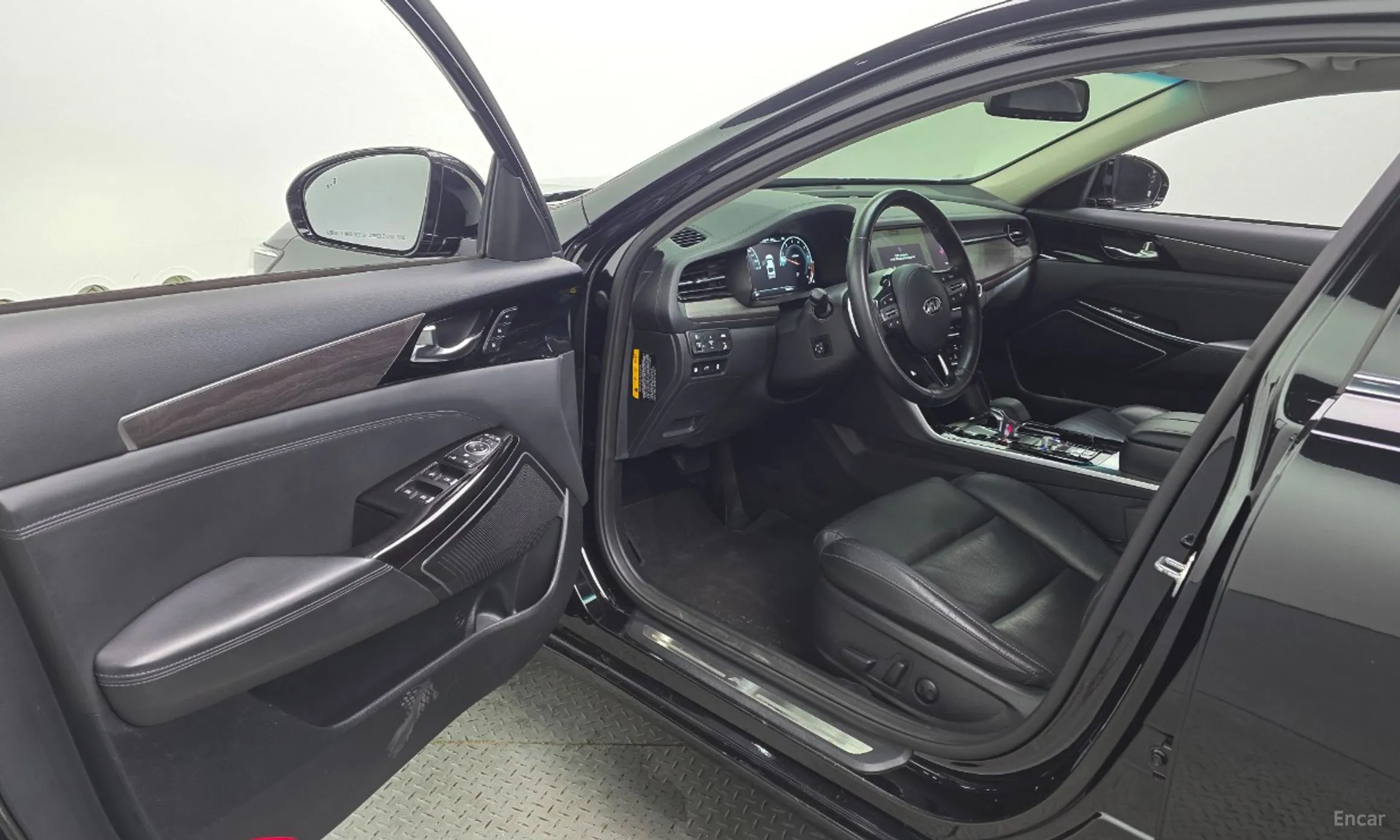 Kia K7 Premier превью 10