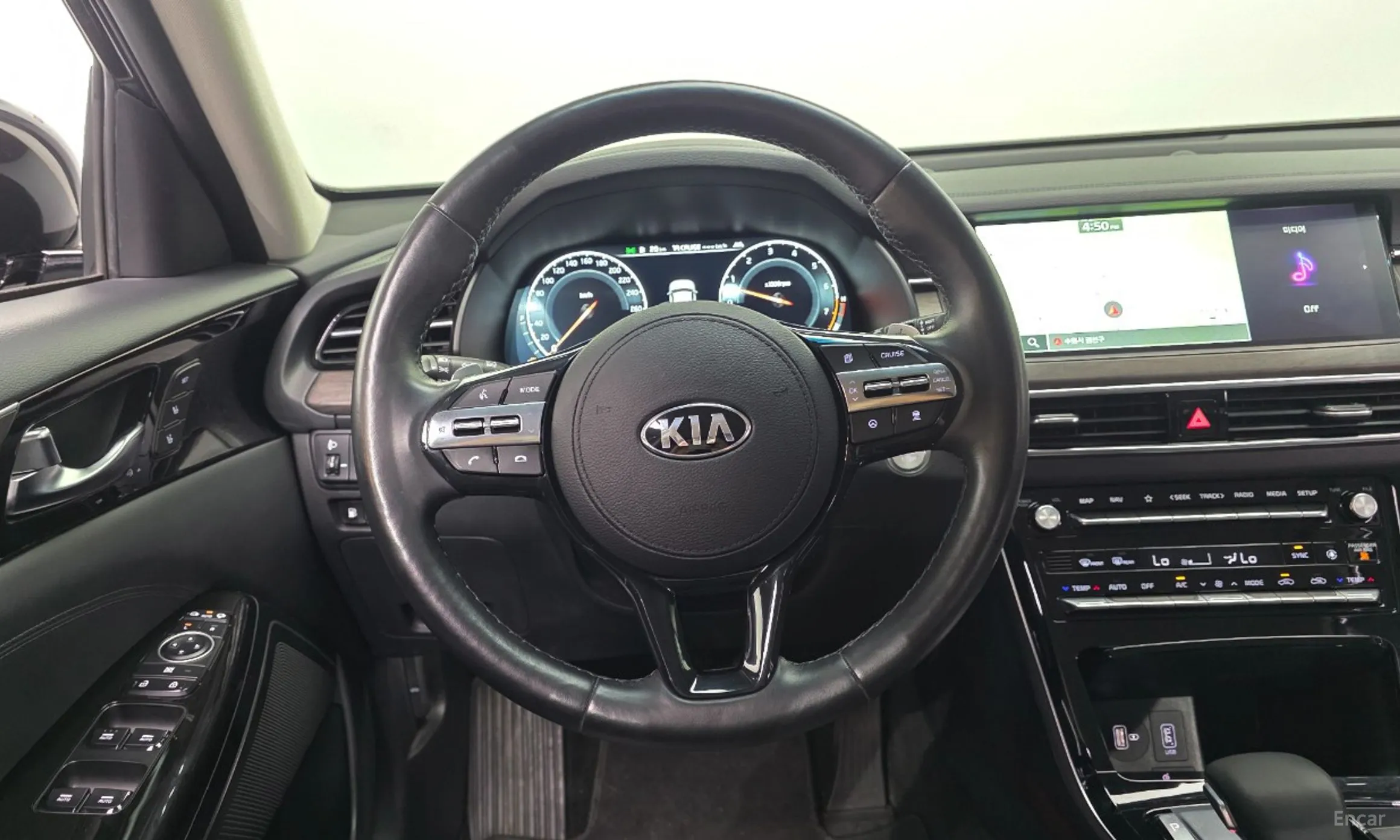 Kia K7 Premier превью 14
