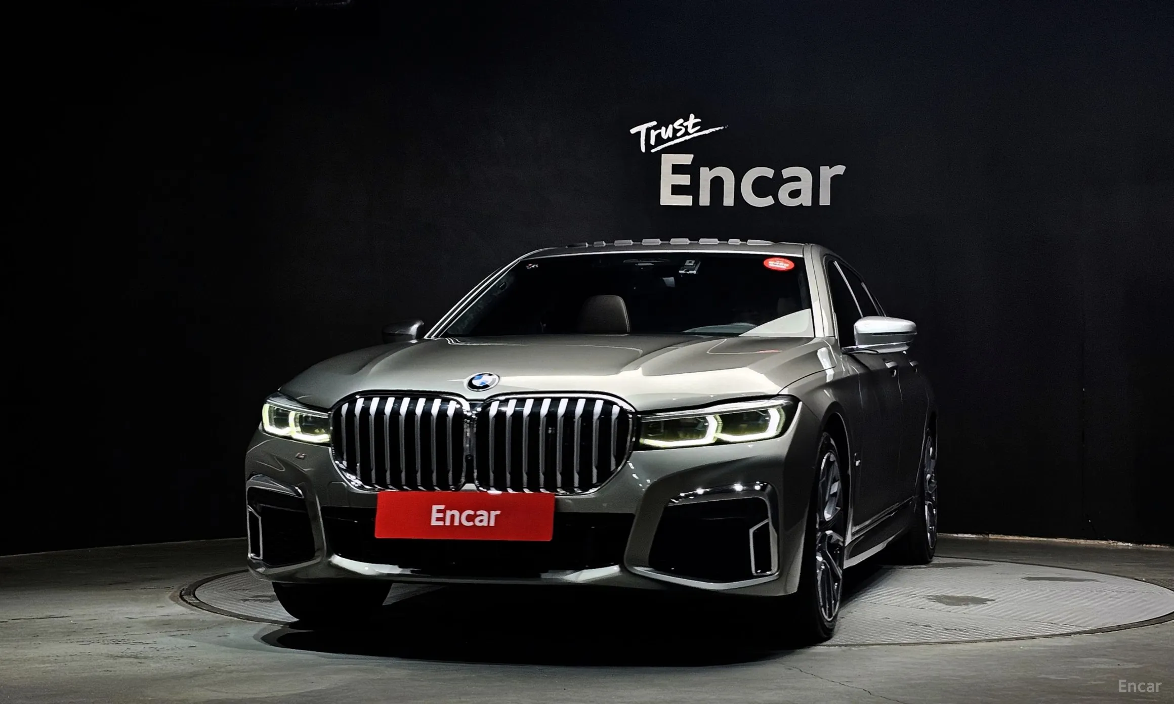 BMW 7 Series (G11) превью 3