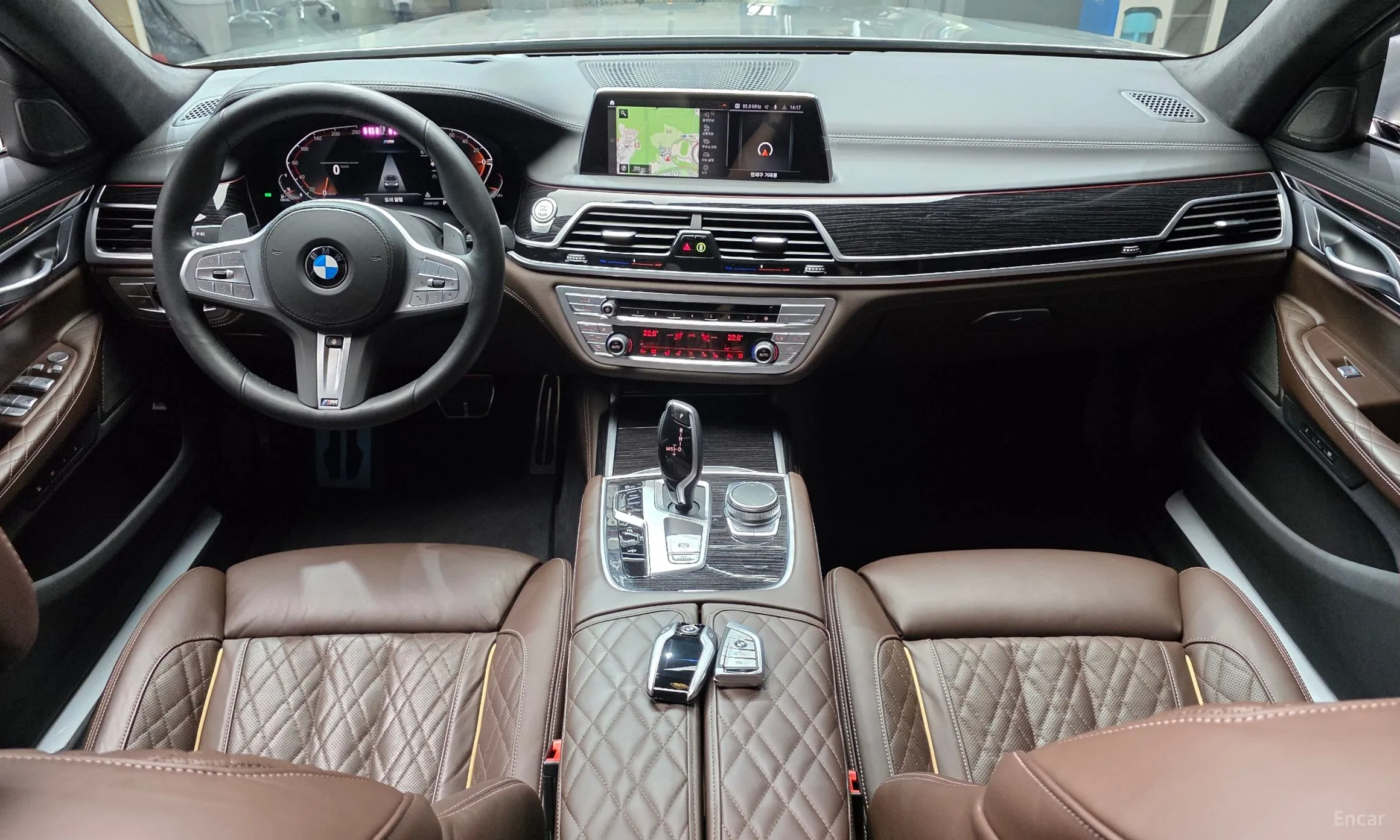 BMW 7 Series (G11) превью 7