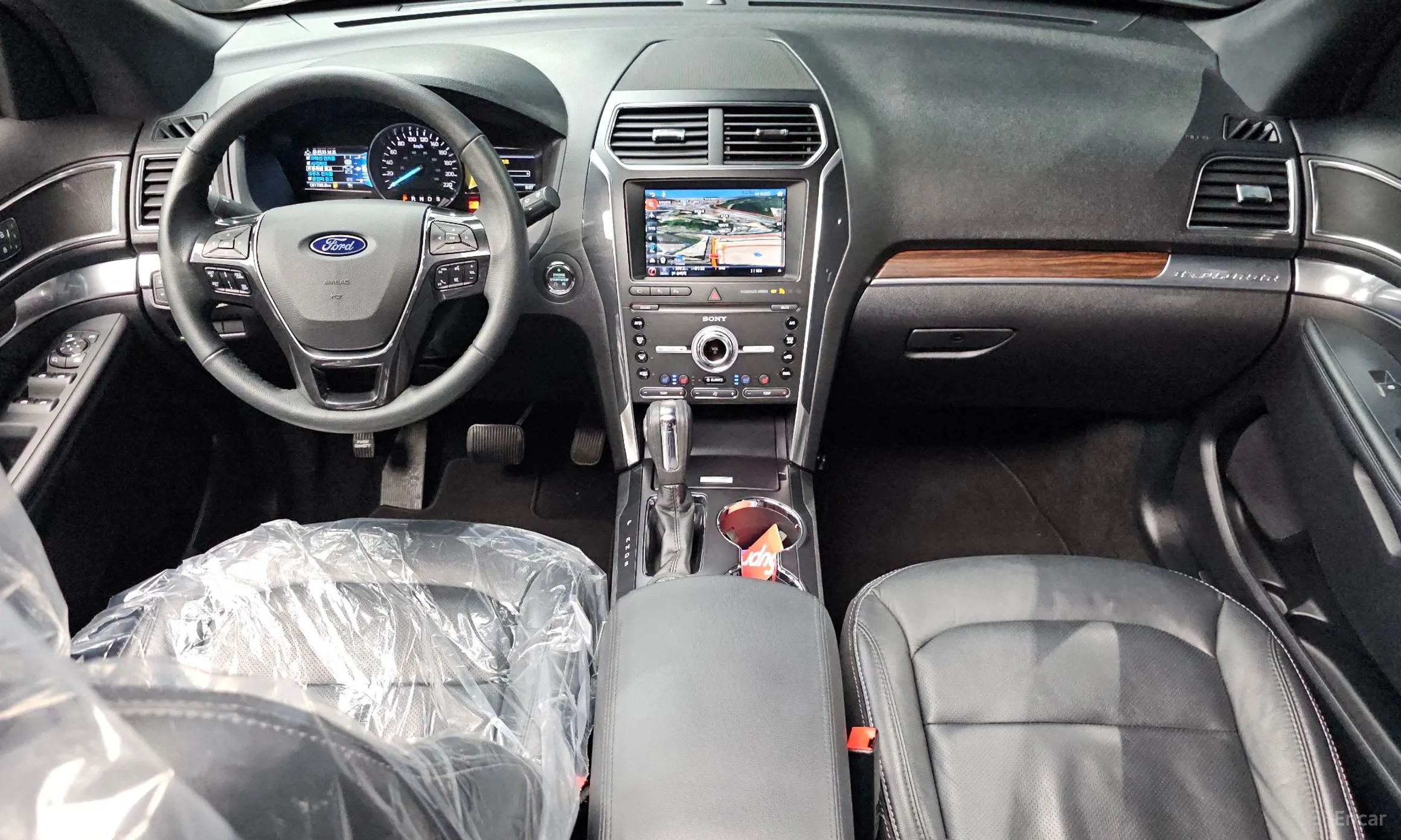 Ford Explorer превью 7