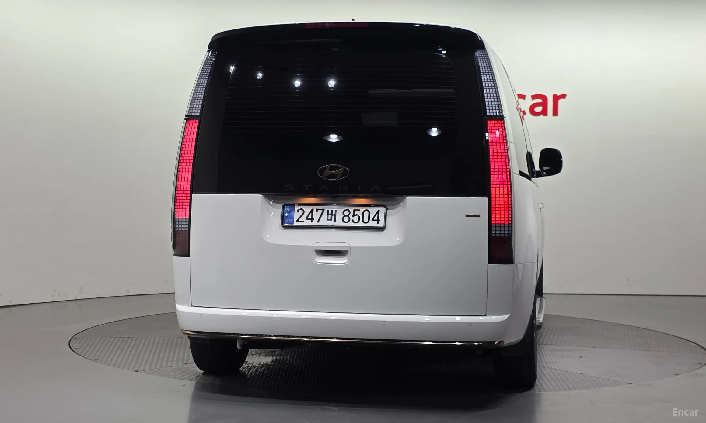 Hyundai Staria превью 4