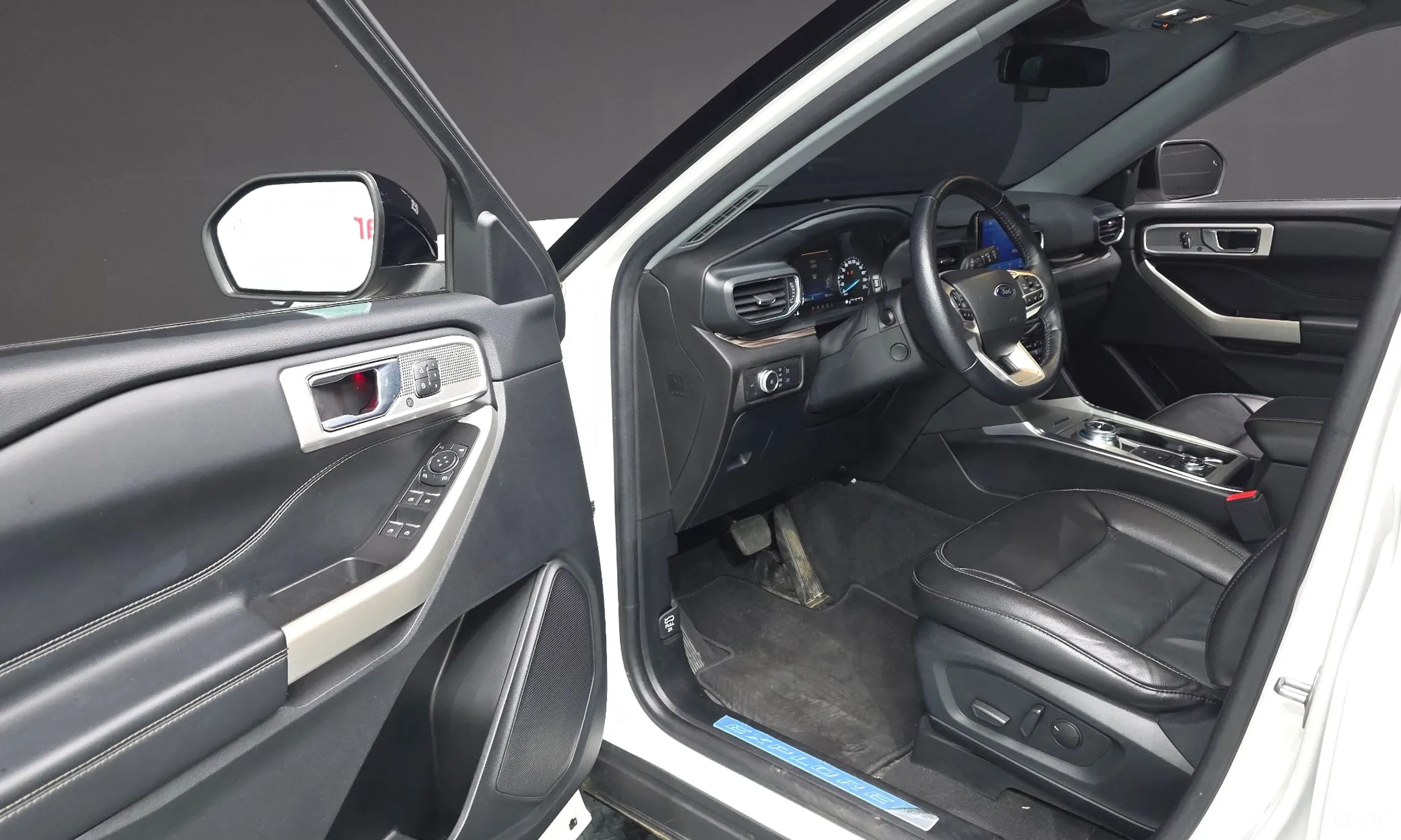 Ford Explorer 6th Generation превью 10