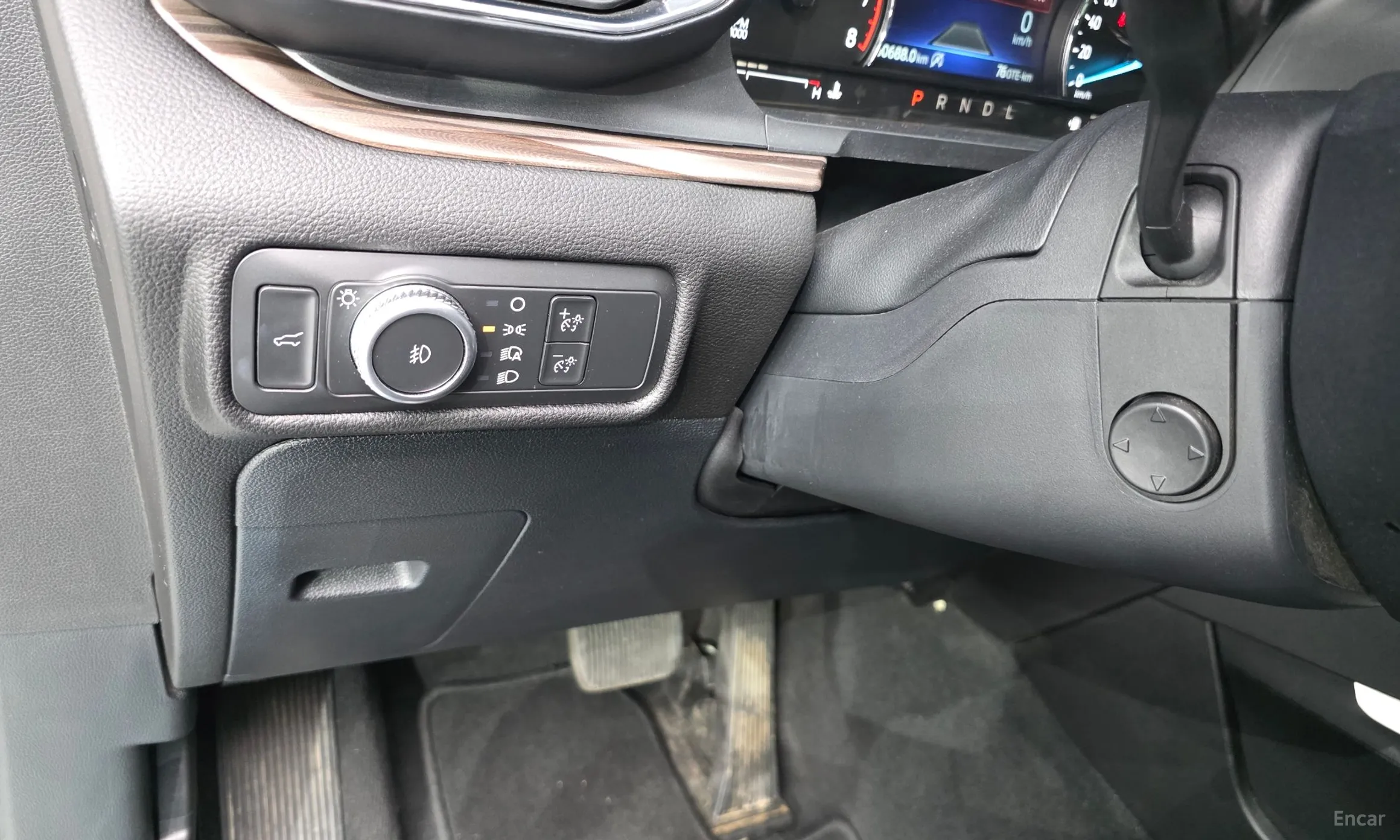 Ford Explorer 6th Generation превью 20