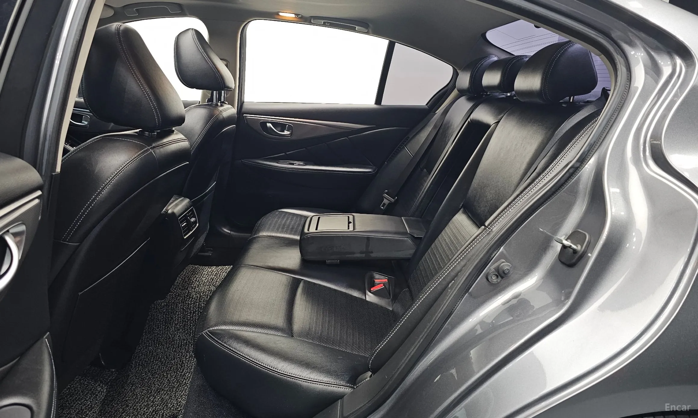 Infiniti Q50 превью 11