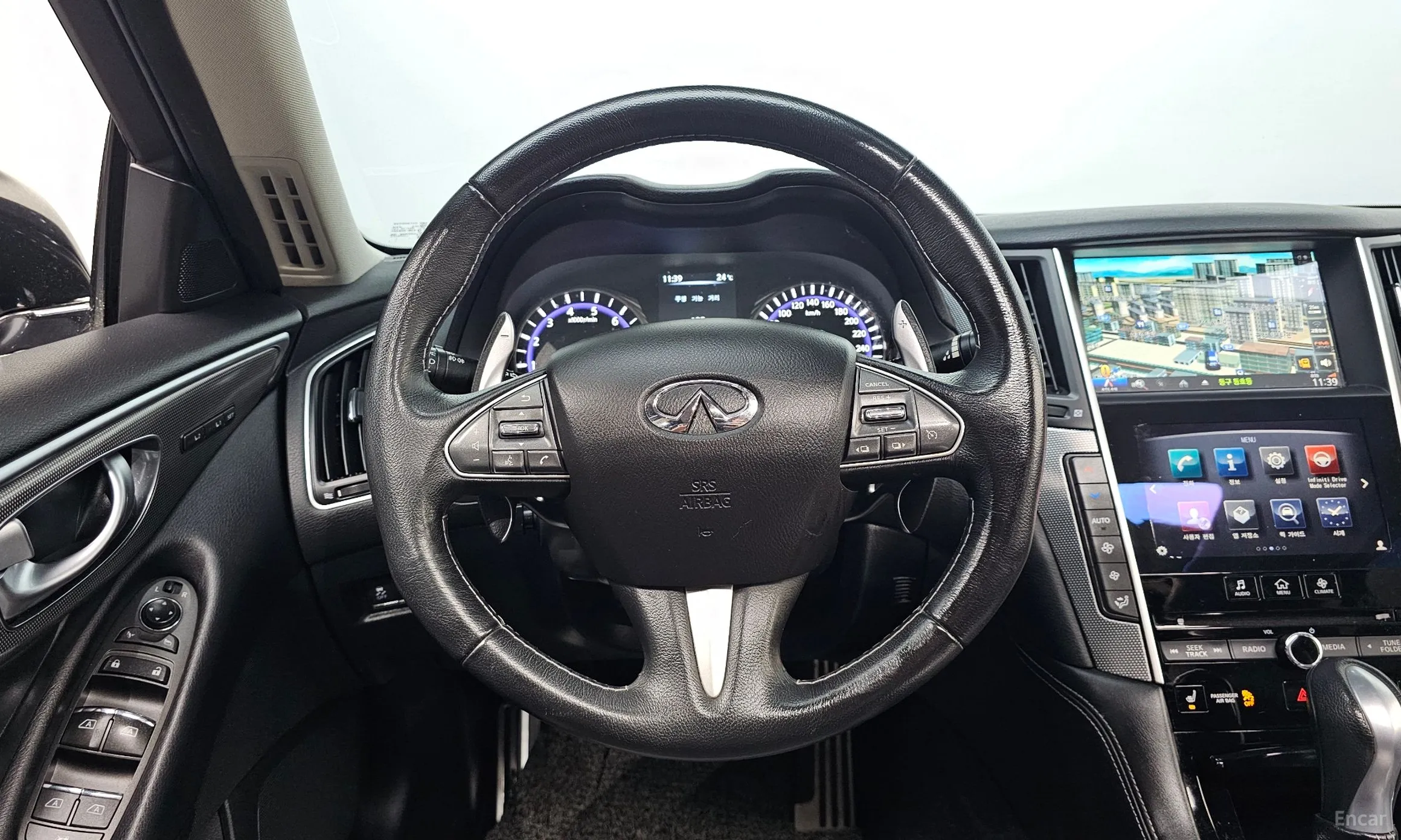 Infiniti Q50 превью 13