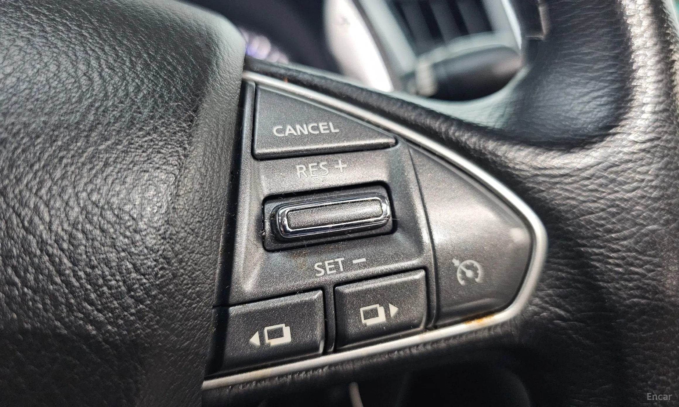 Infiniti Q50 превью 14