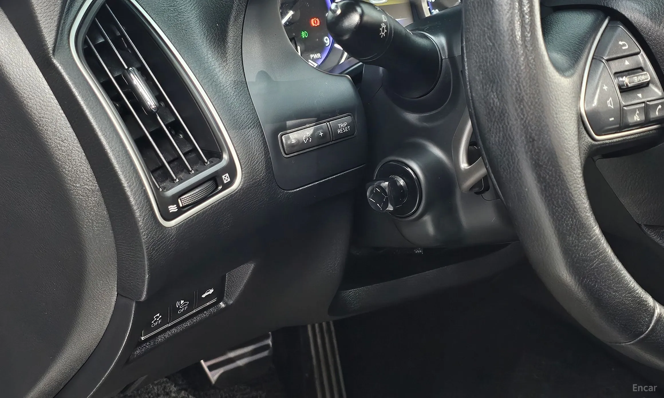 Infiniti Q50 превью 18