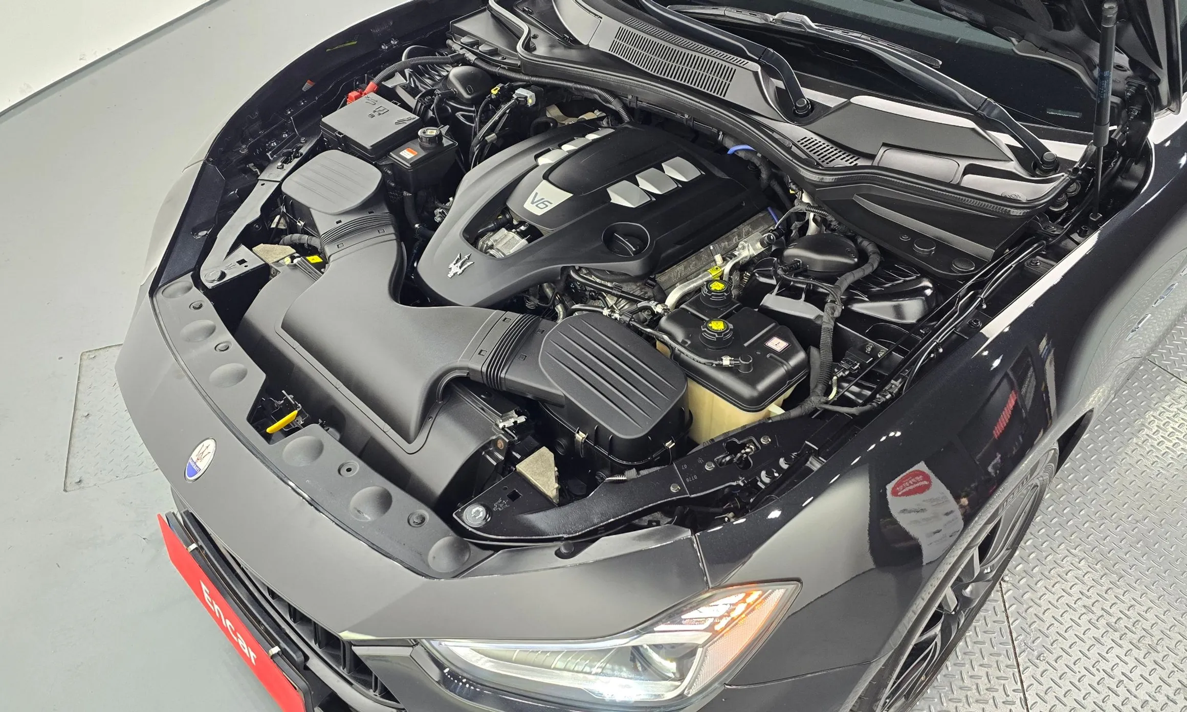 Maserati Ghibli превью 6