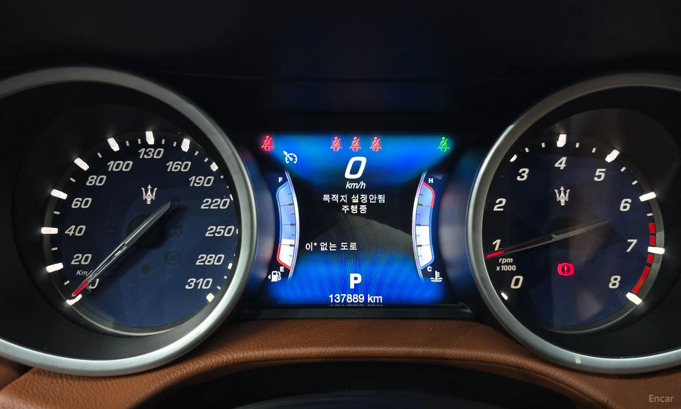 Maserati Ghibli превью 8