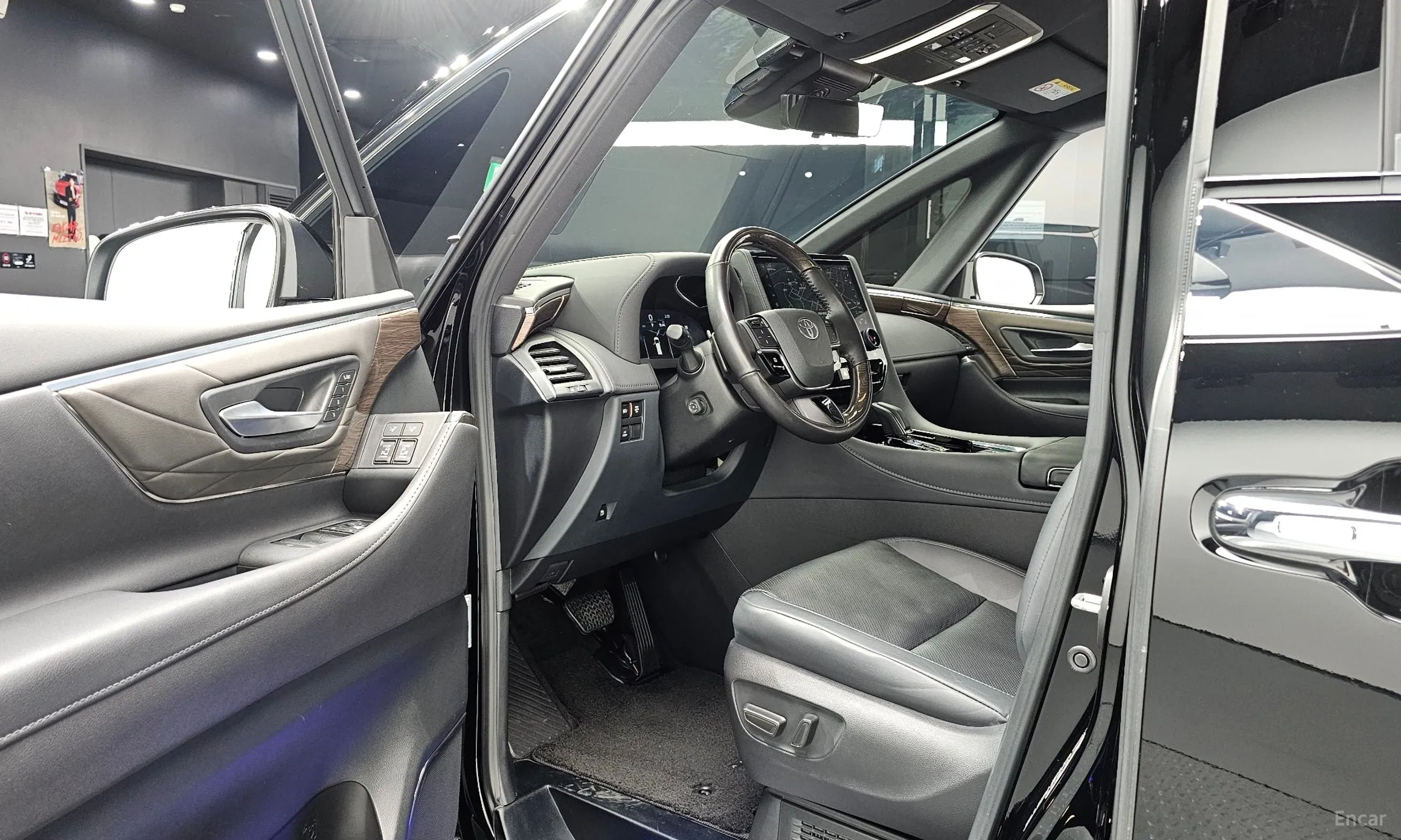 Toyota Alphard 4th Generation превью 10