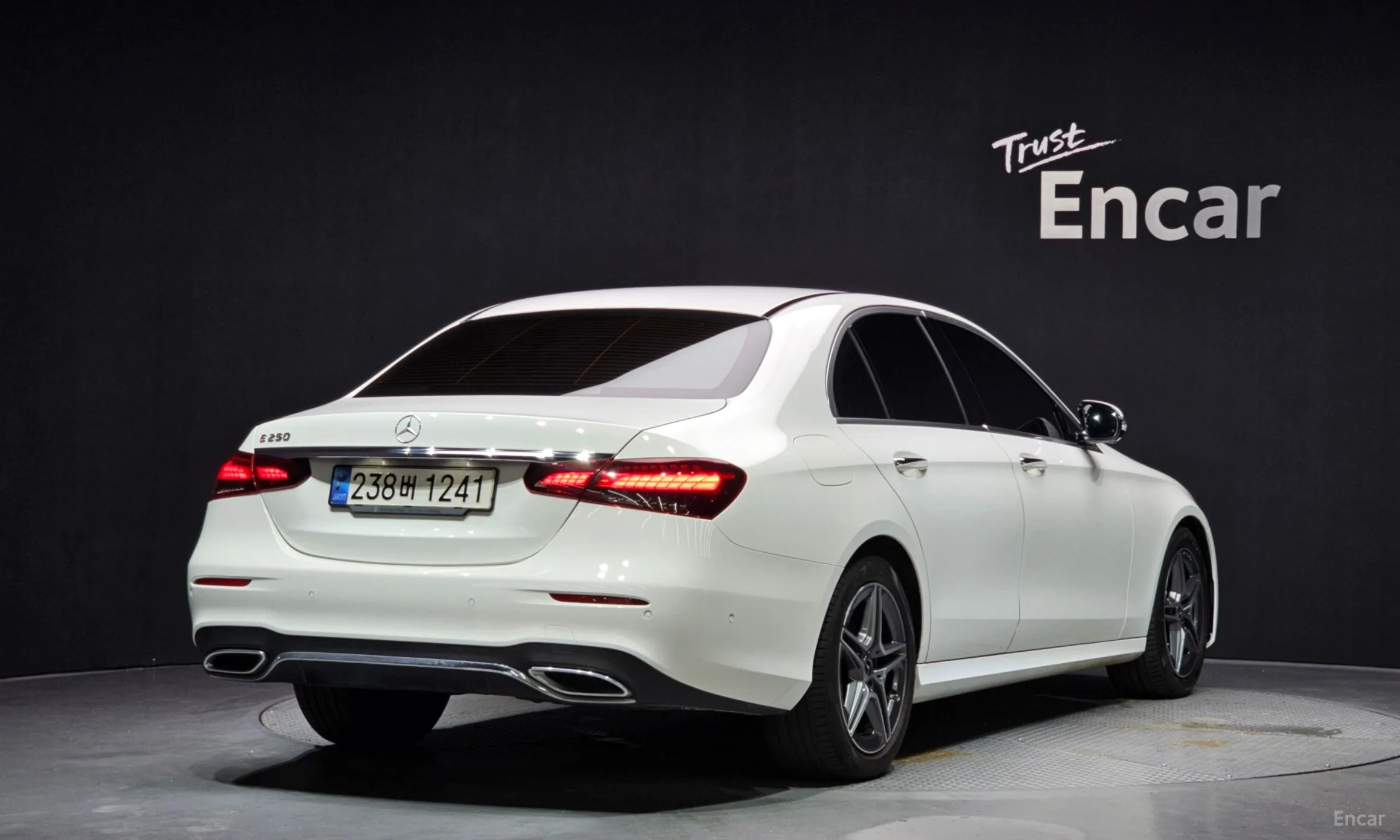Mercedes Benz E-Class W213