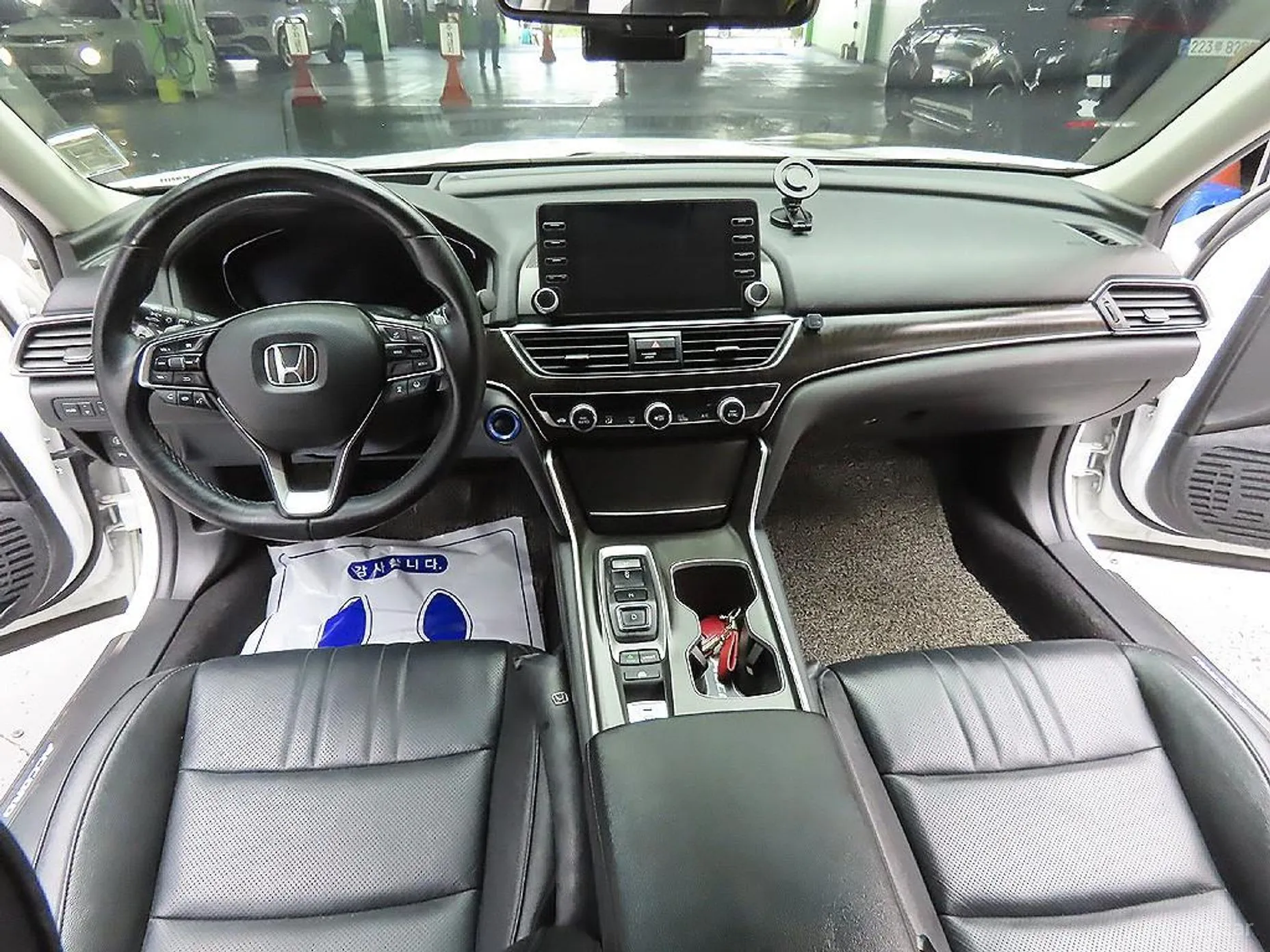 Honda Accord 10th Generation превью 7