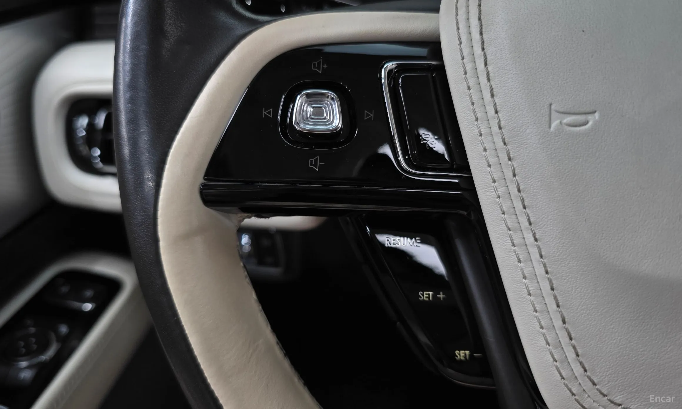 Lincoln Aviator 2nd Generation превью 20