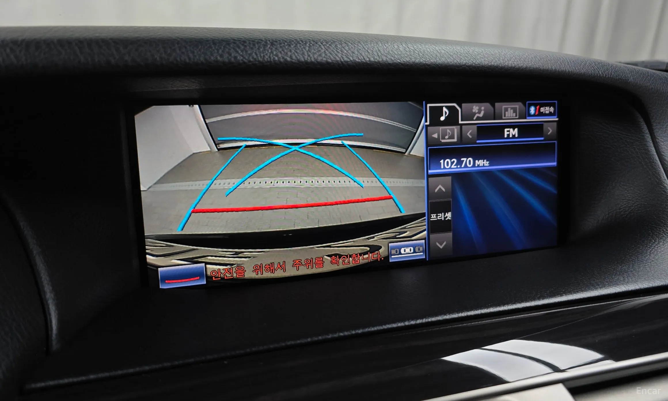 Lexus LS600hL превью 15
