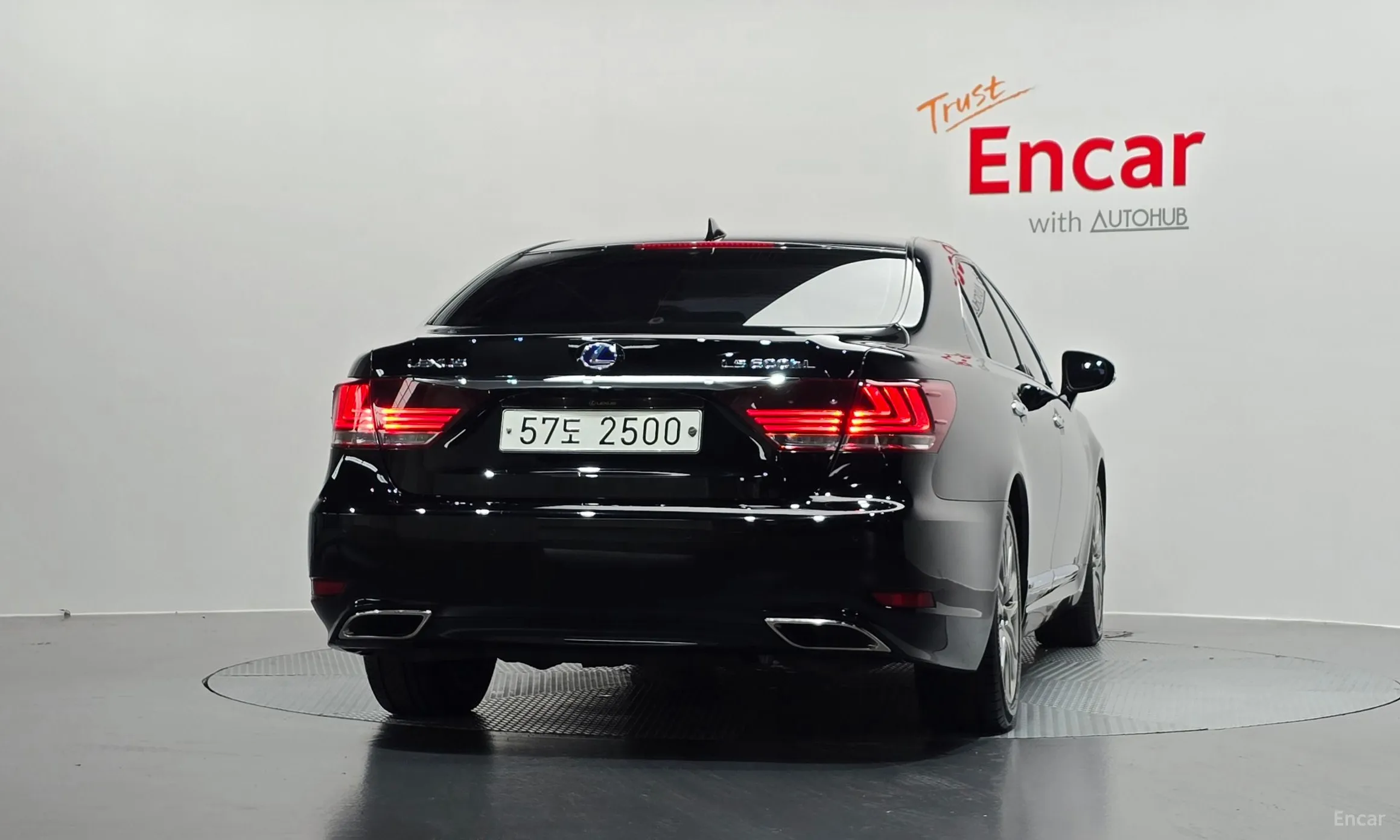 Lexus LS600hL превью 4
