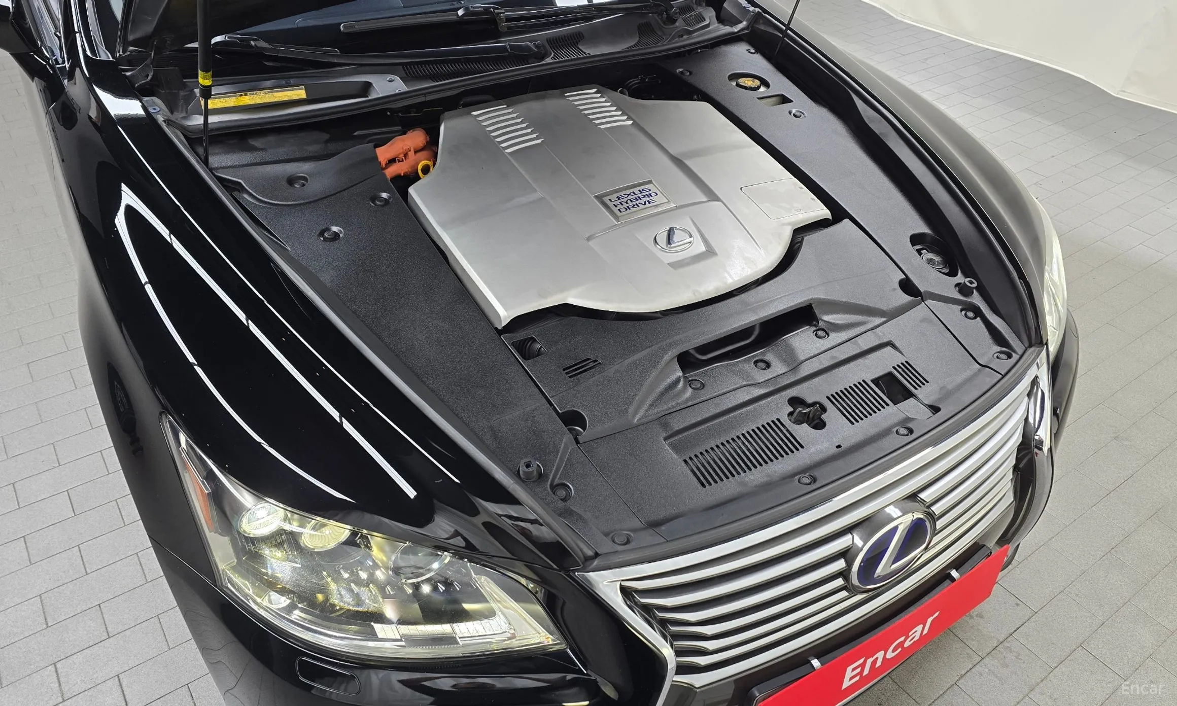 Lexus LS600hL превью 6