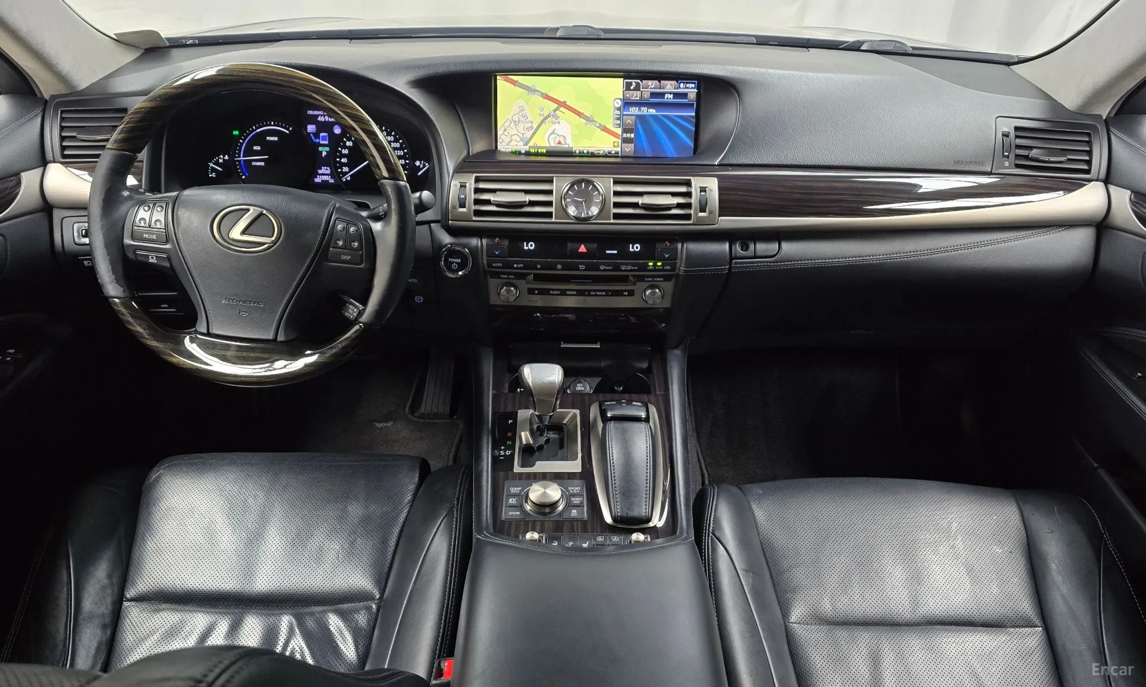 Lexus LS600hL превью 7