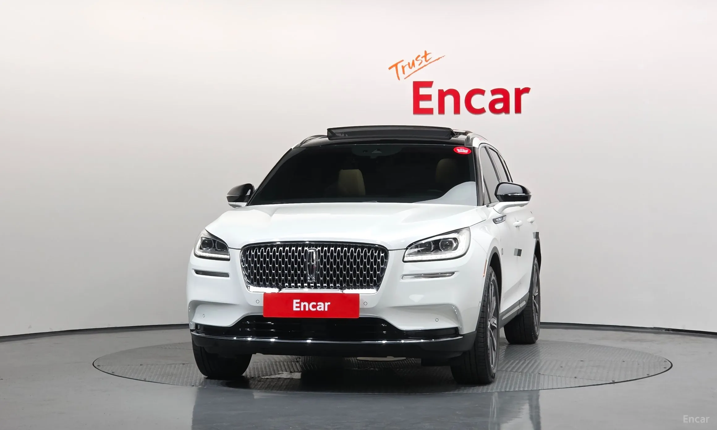 Lincoln Corsair превью 3