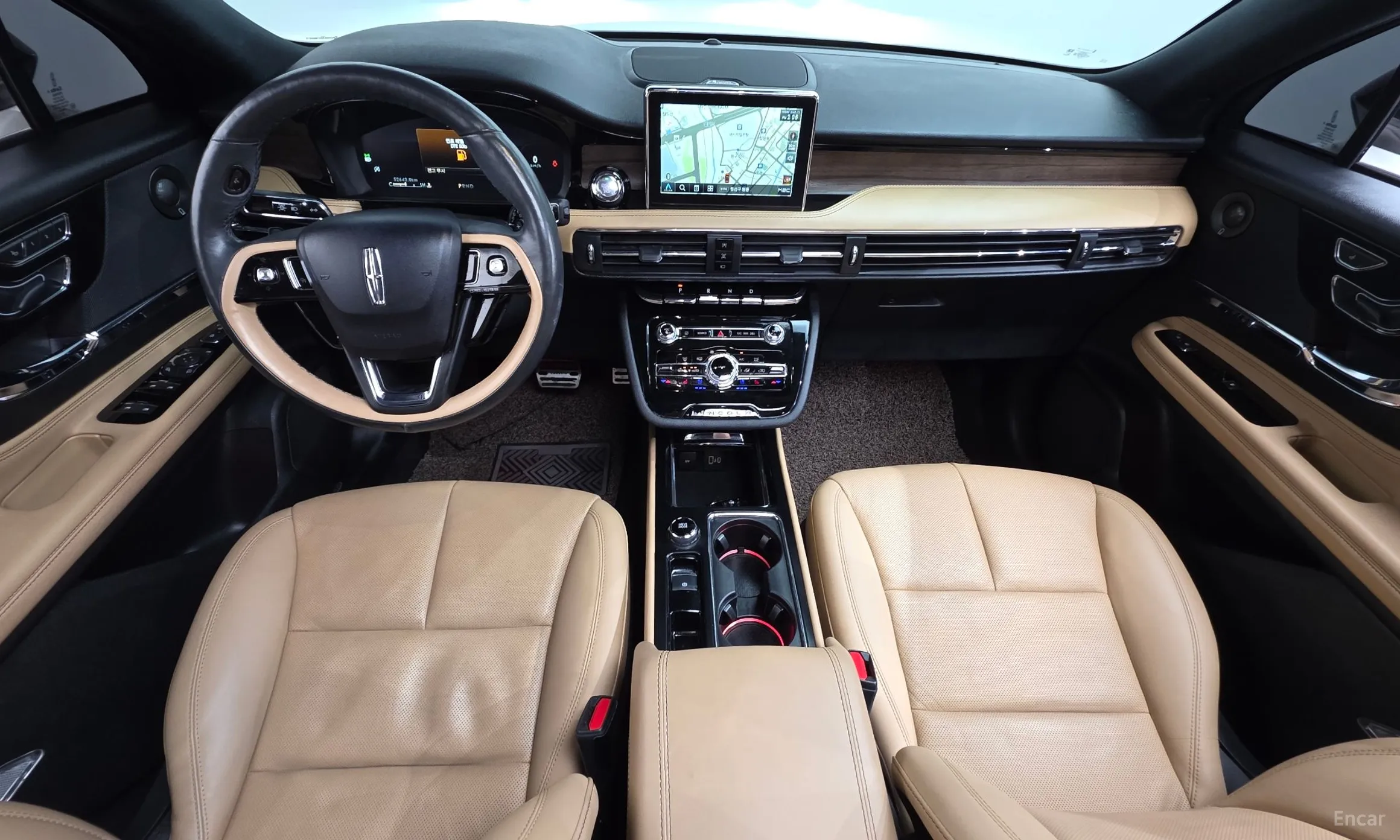Lincoln Corsair превью 7