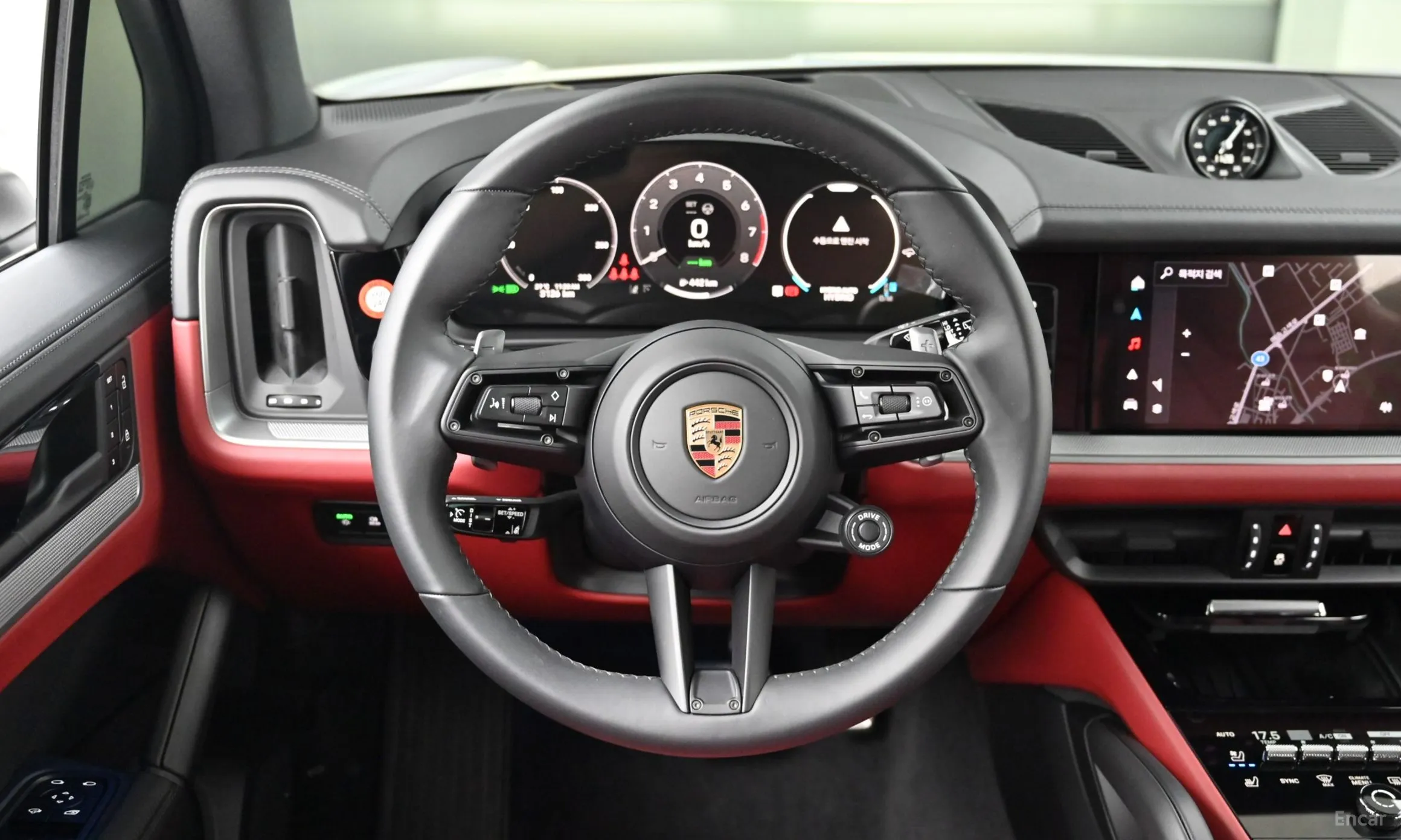 Porsche Cayenne (PO536) превью 13
