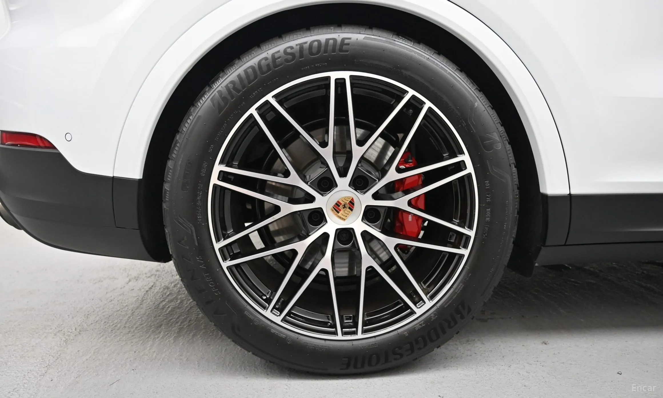 Porsche Cayenne (PO536) превью 5
