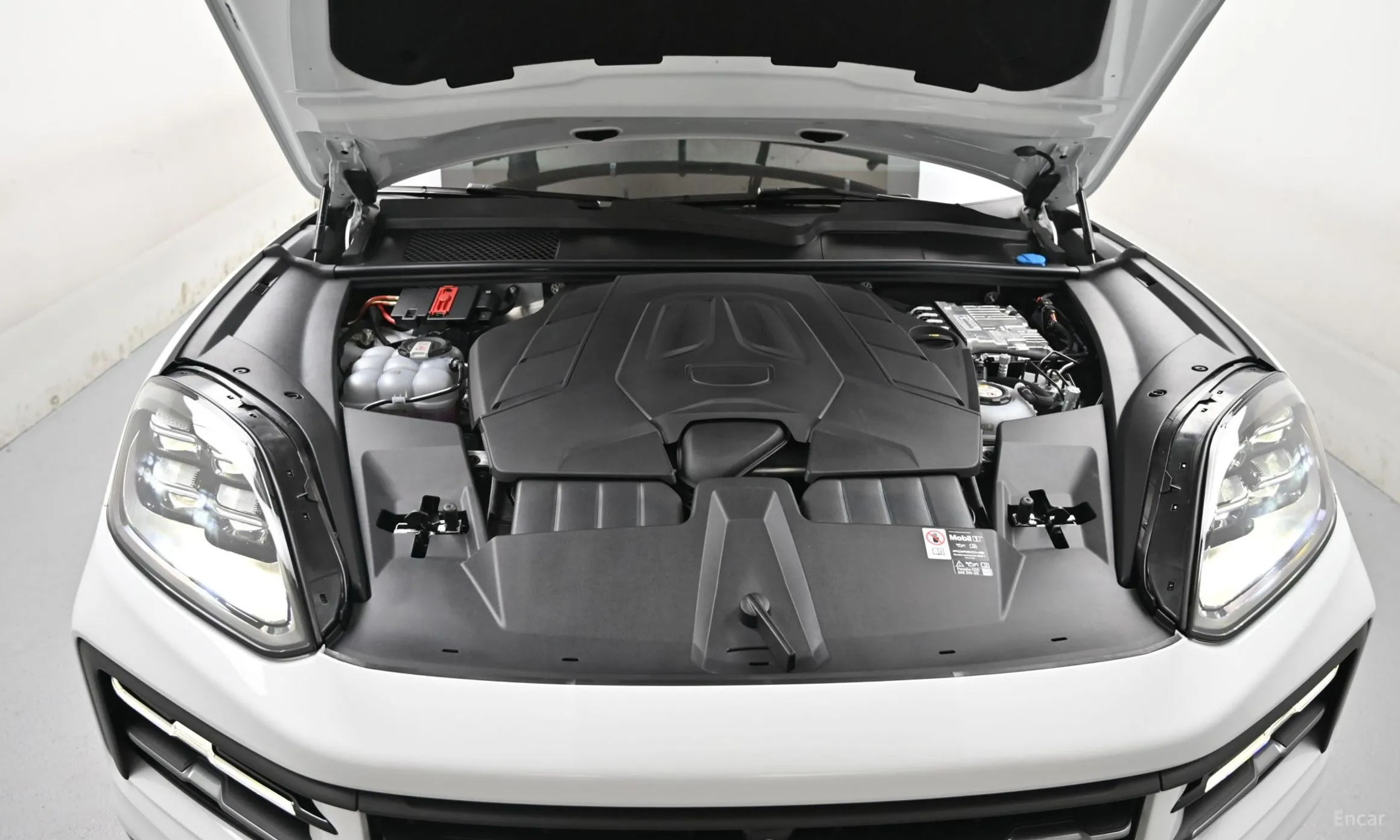 Porsche Cayenne (PO536) превью 6