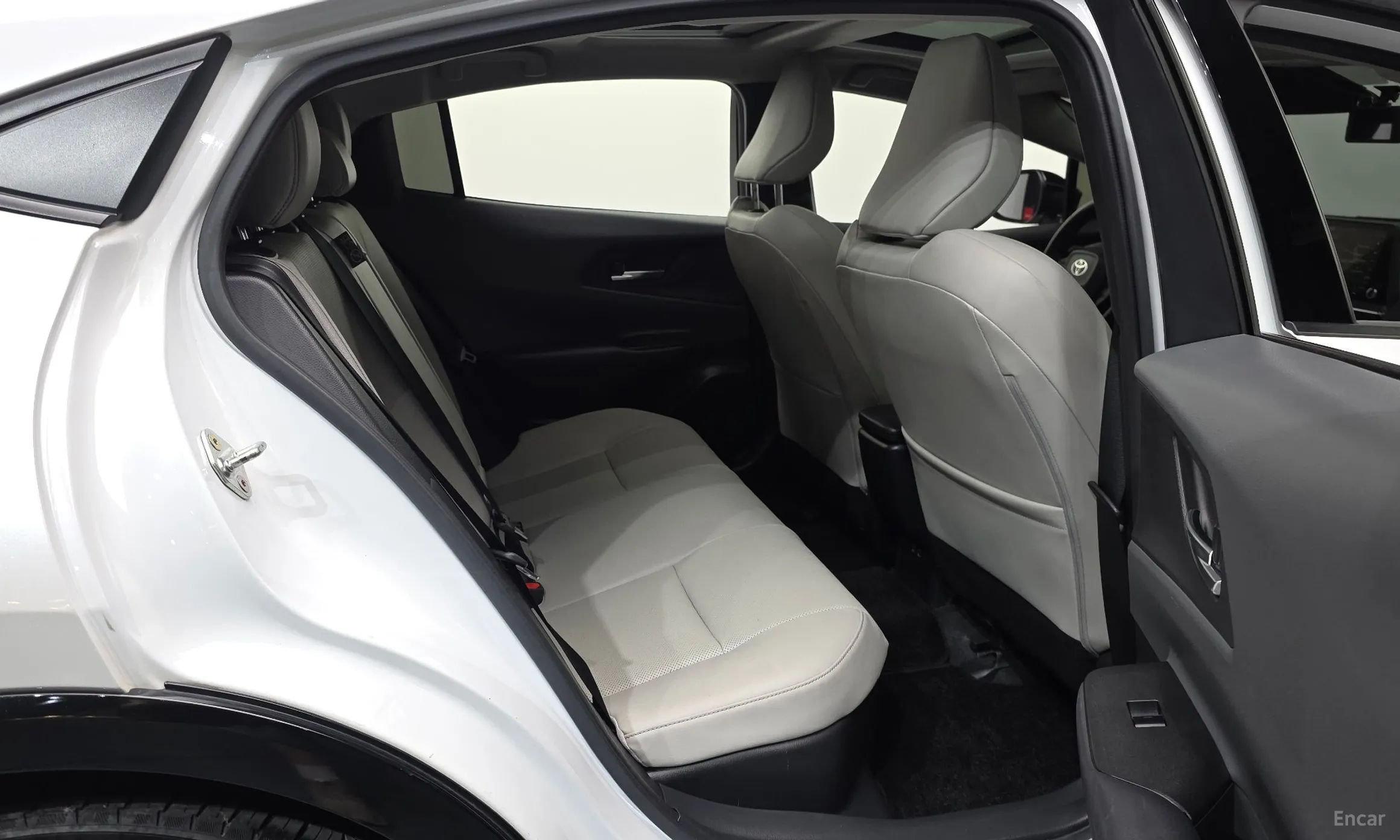 Toyota Prius 5th Generation превью 12