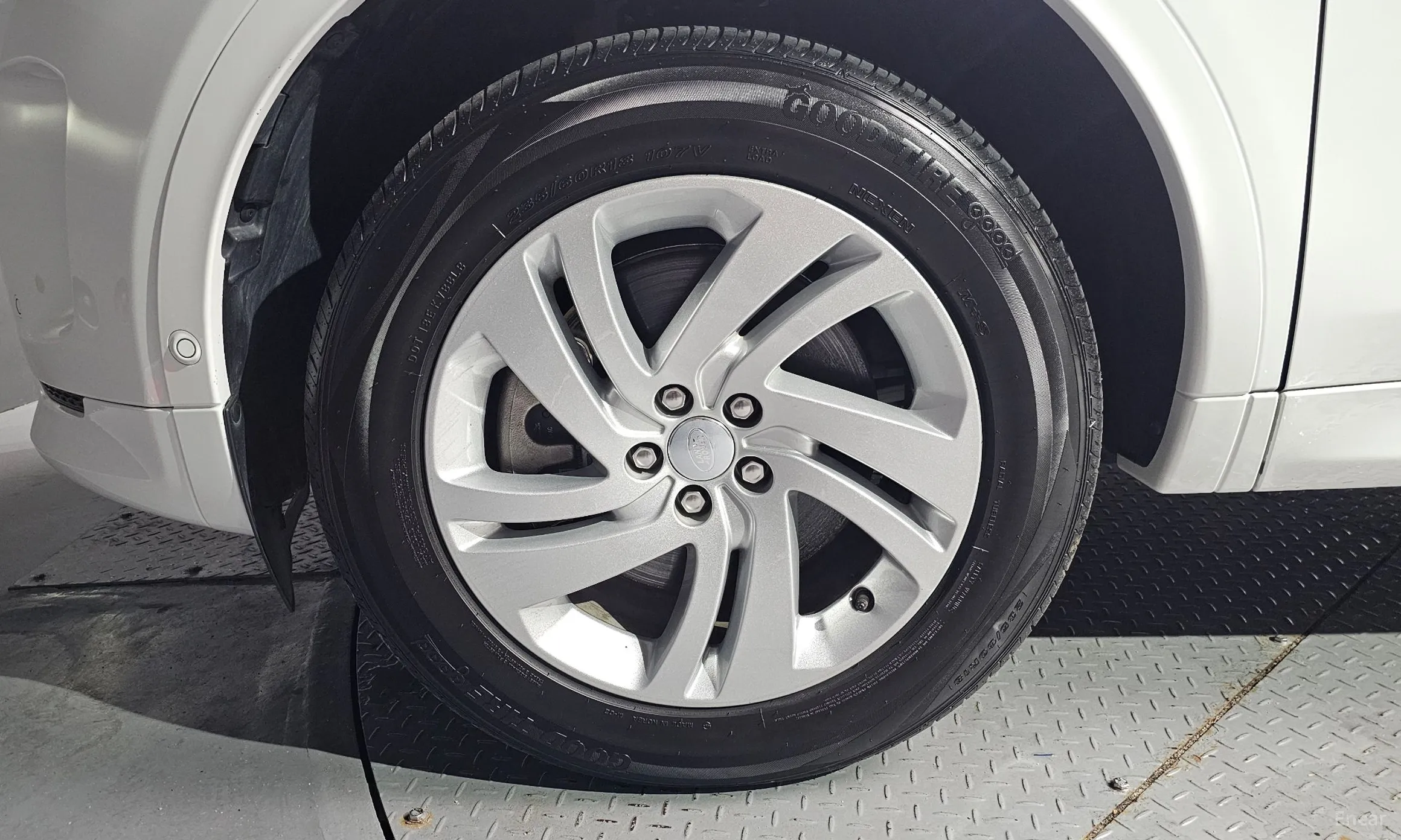 Land Rover Discovery Sports превью 5