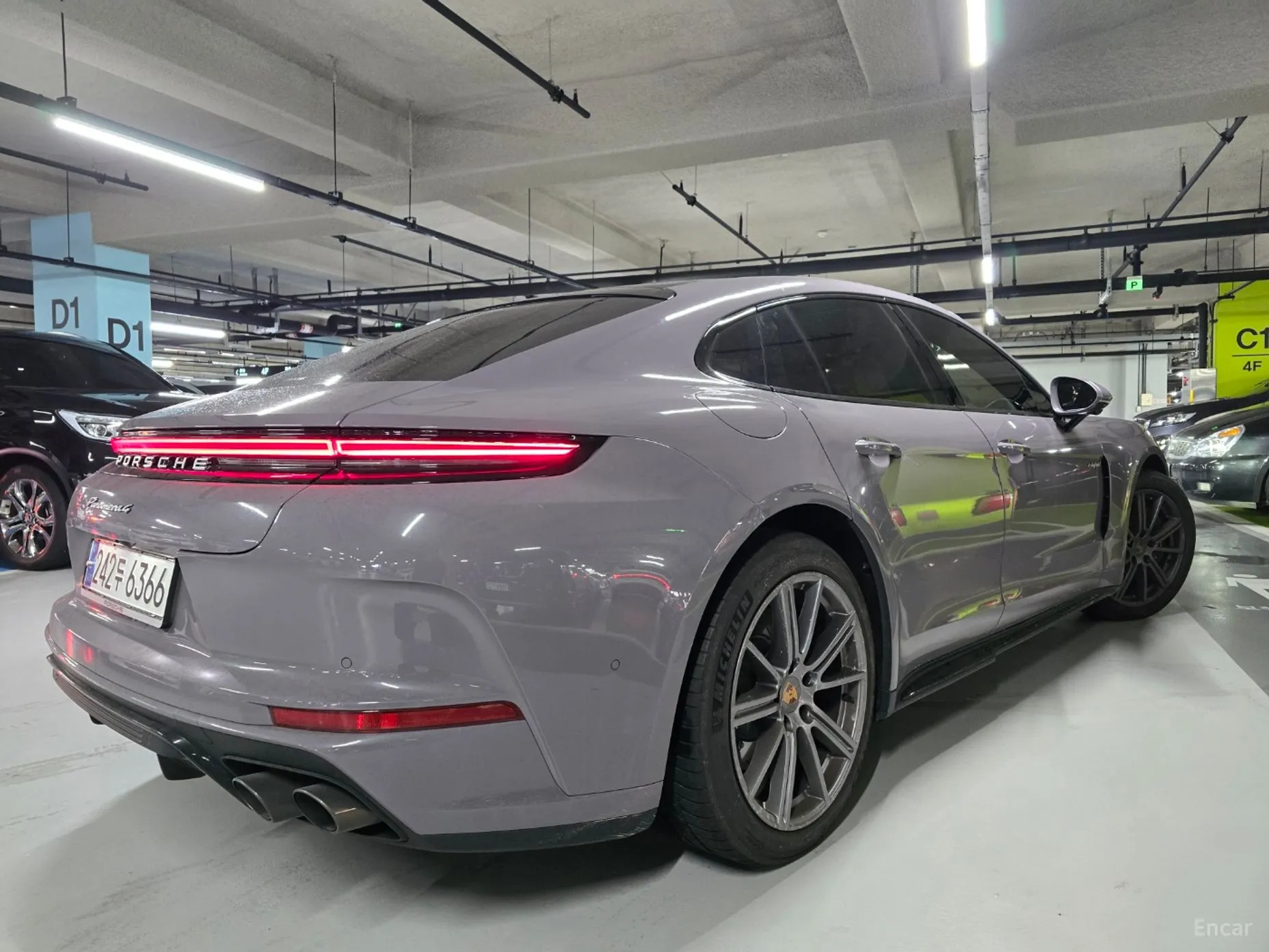 Porsche Panamera (976) превью 4