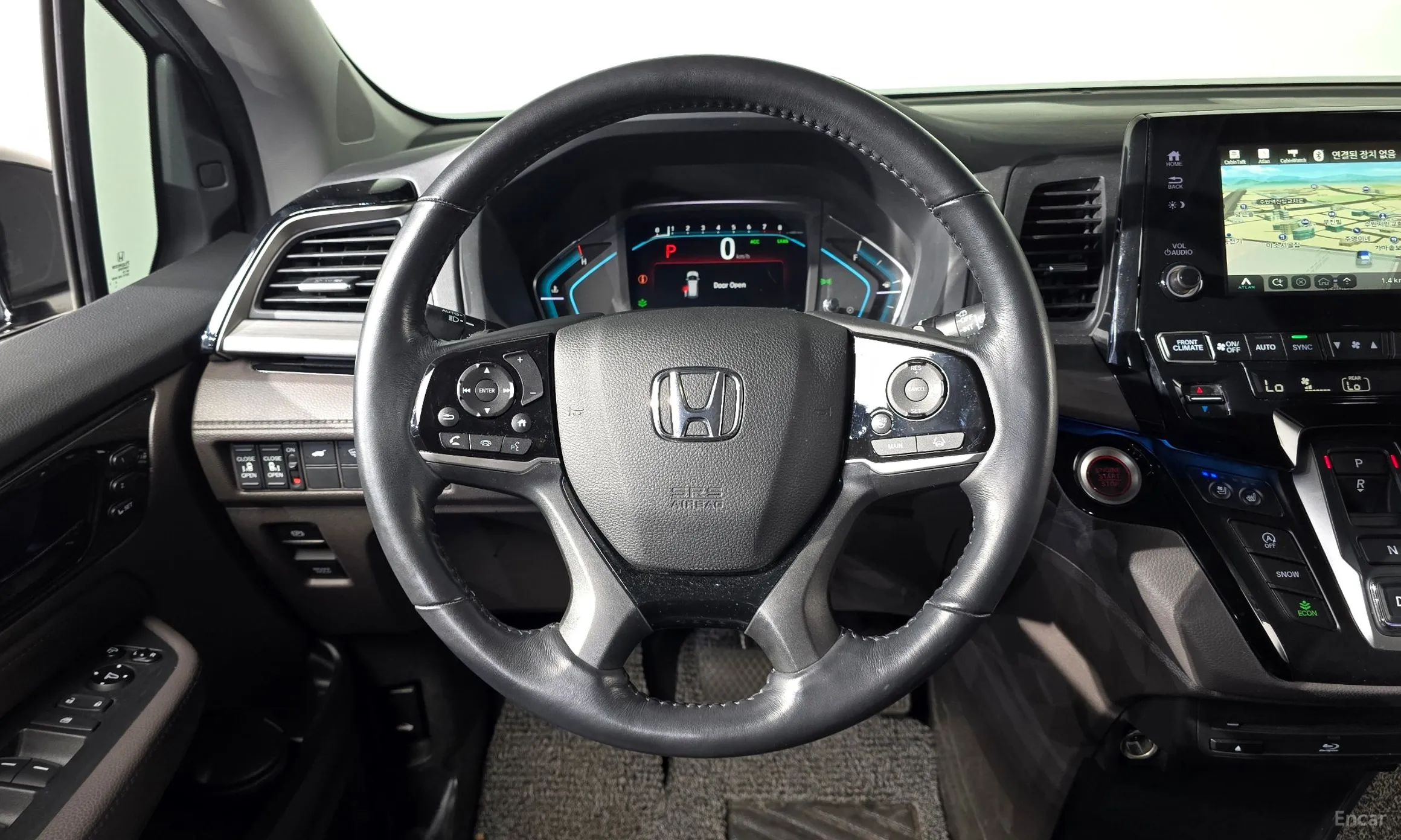 Honda Odyssey превью 14