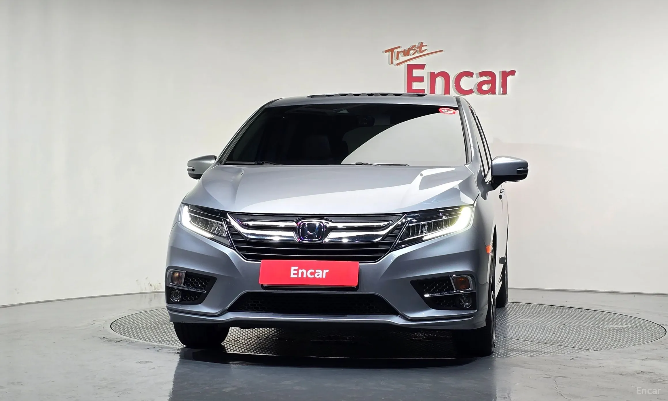 Honda Odyssey превью 3