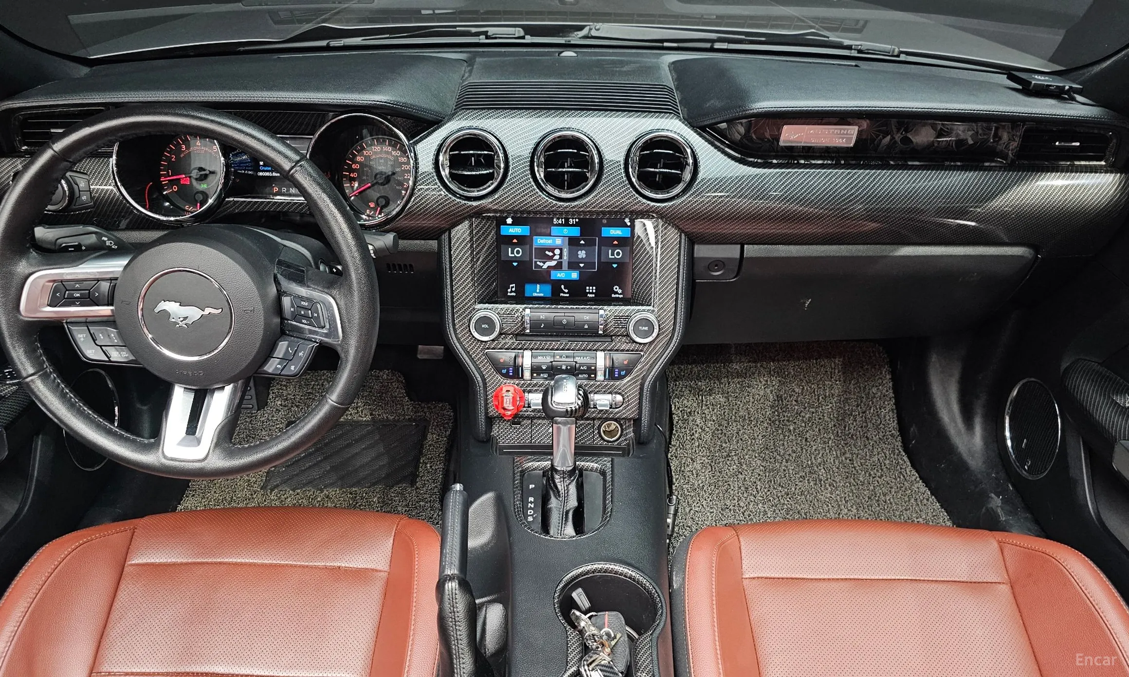 Ford Mustang превью 7